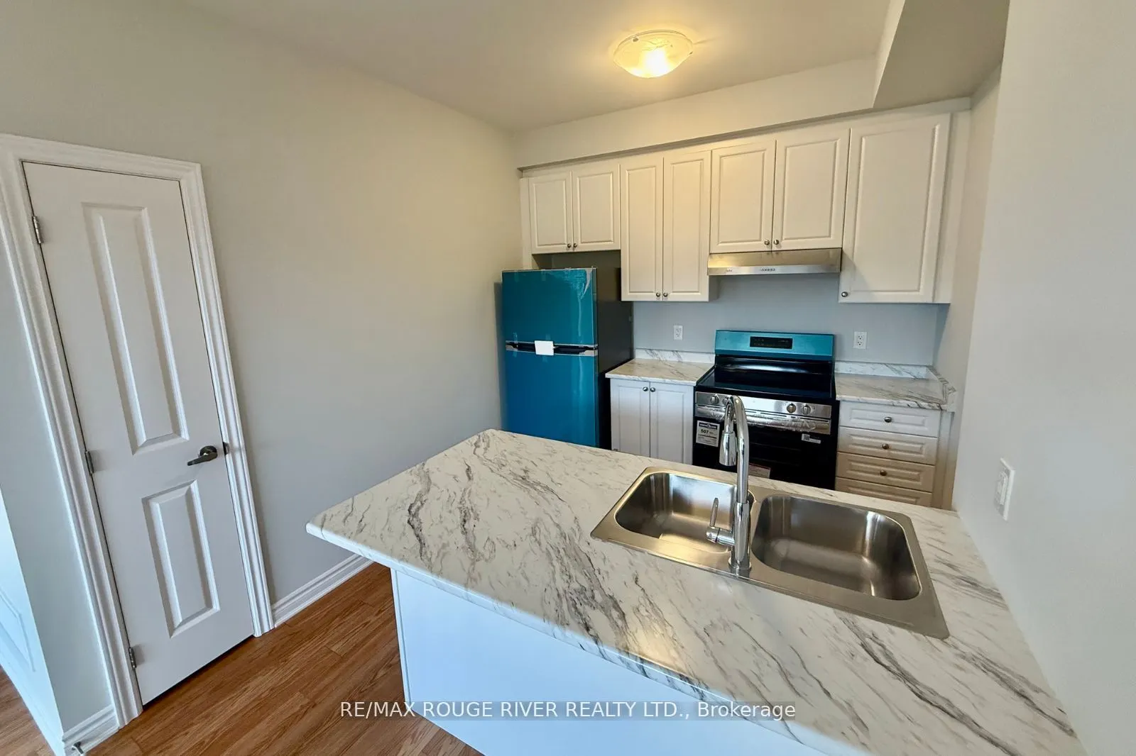1186 Greentree Path