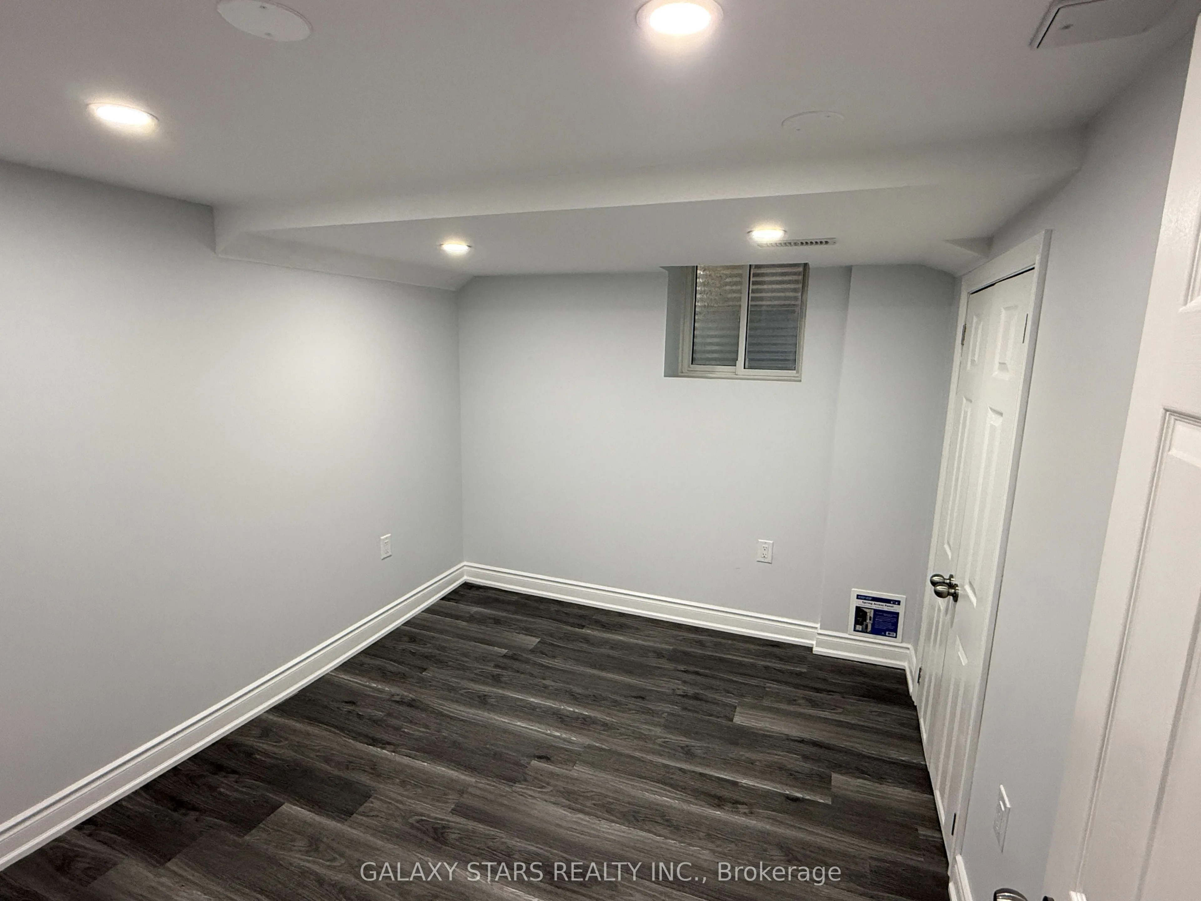 255 Wright Crescent, #BSMT