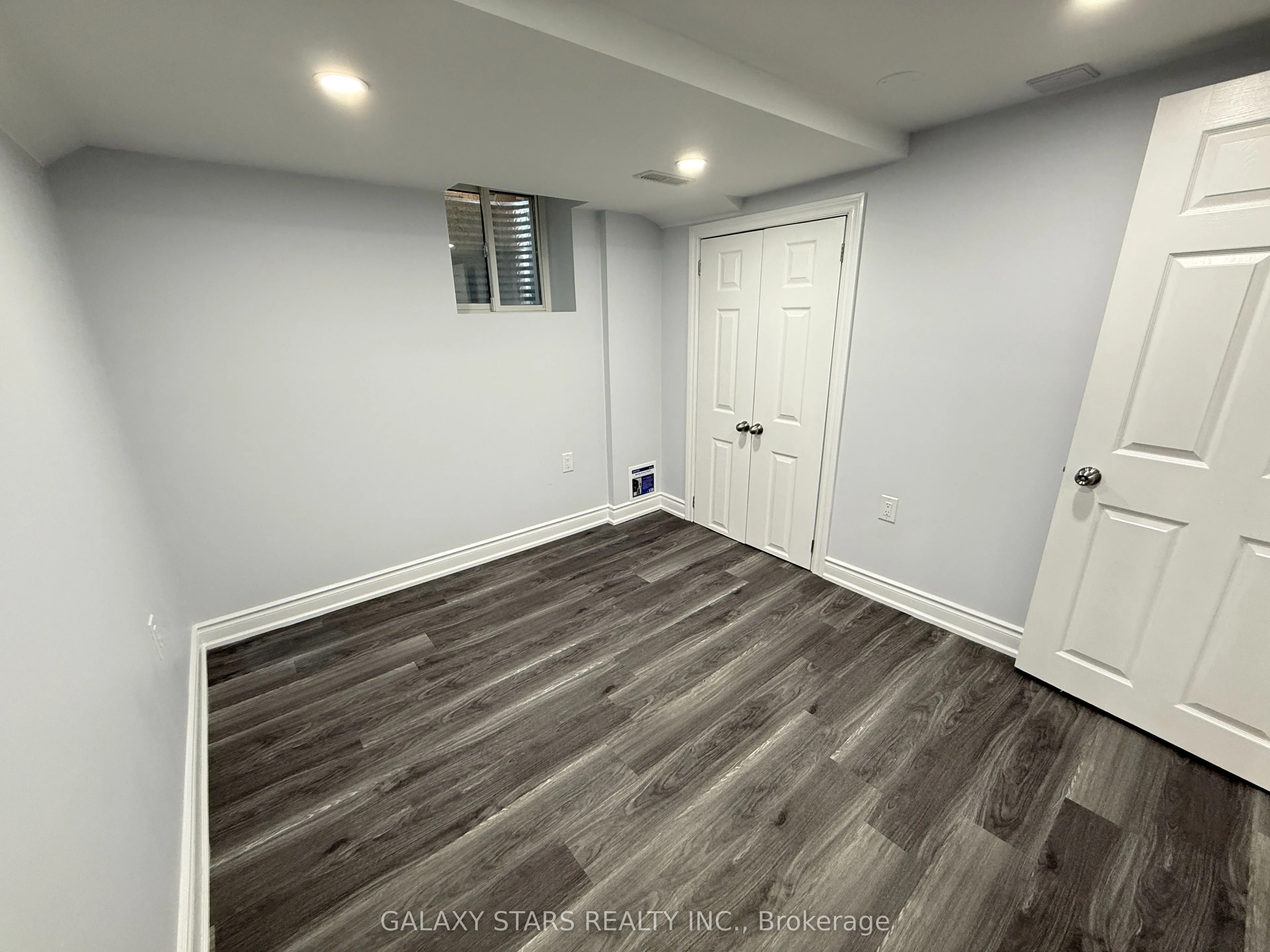 255 Wright Crescent, #BSMT