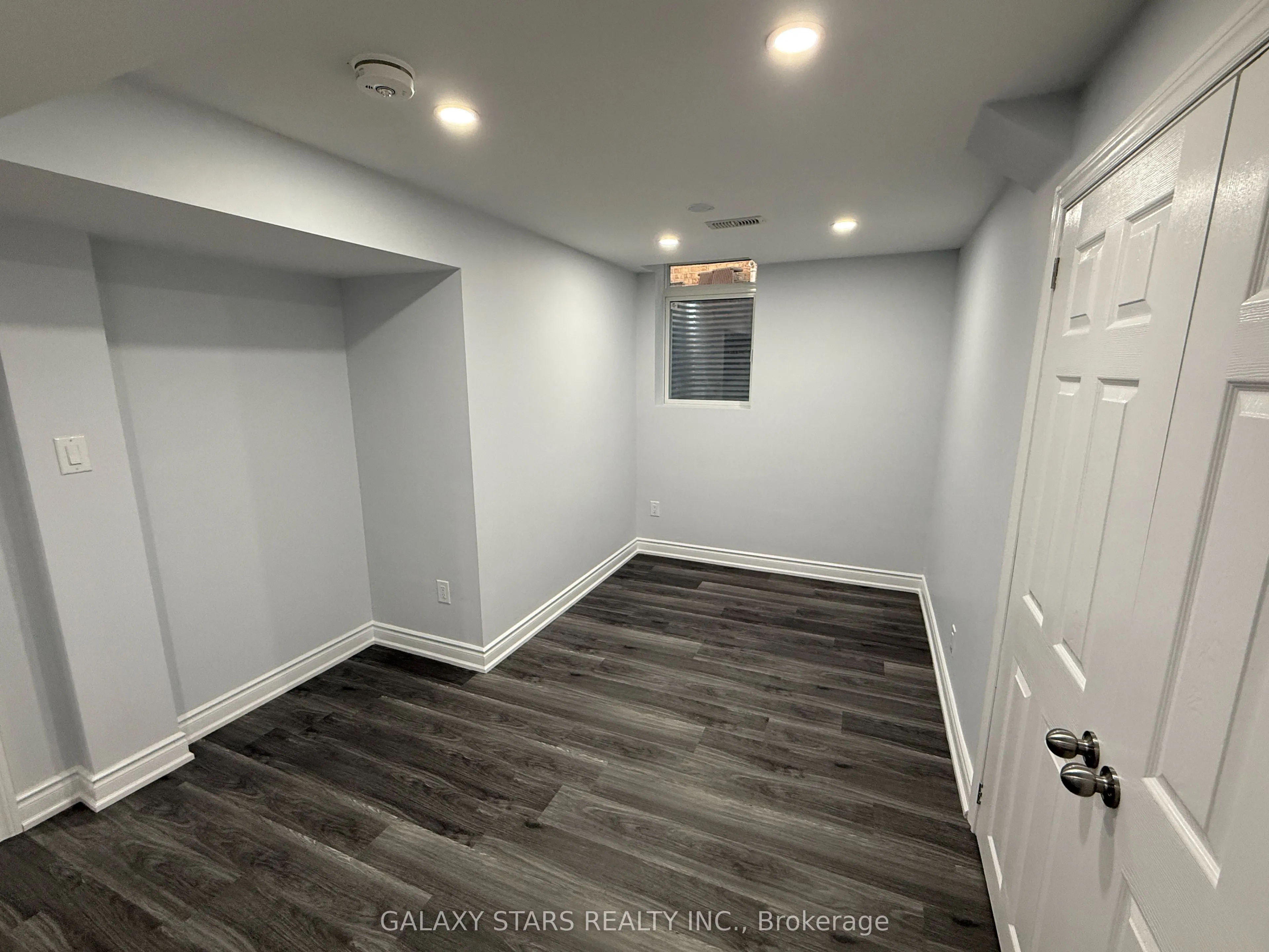 255 Wright Crescent, #BSMT