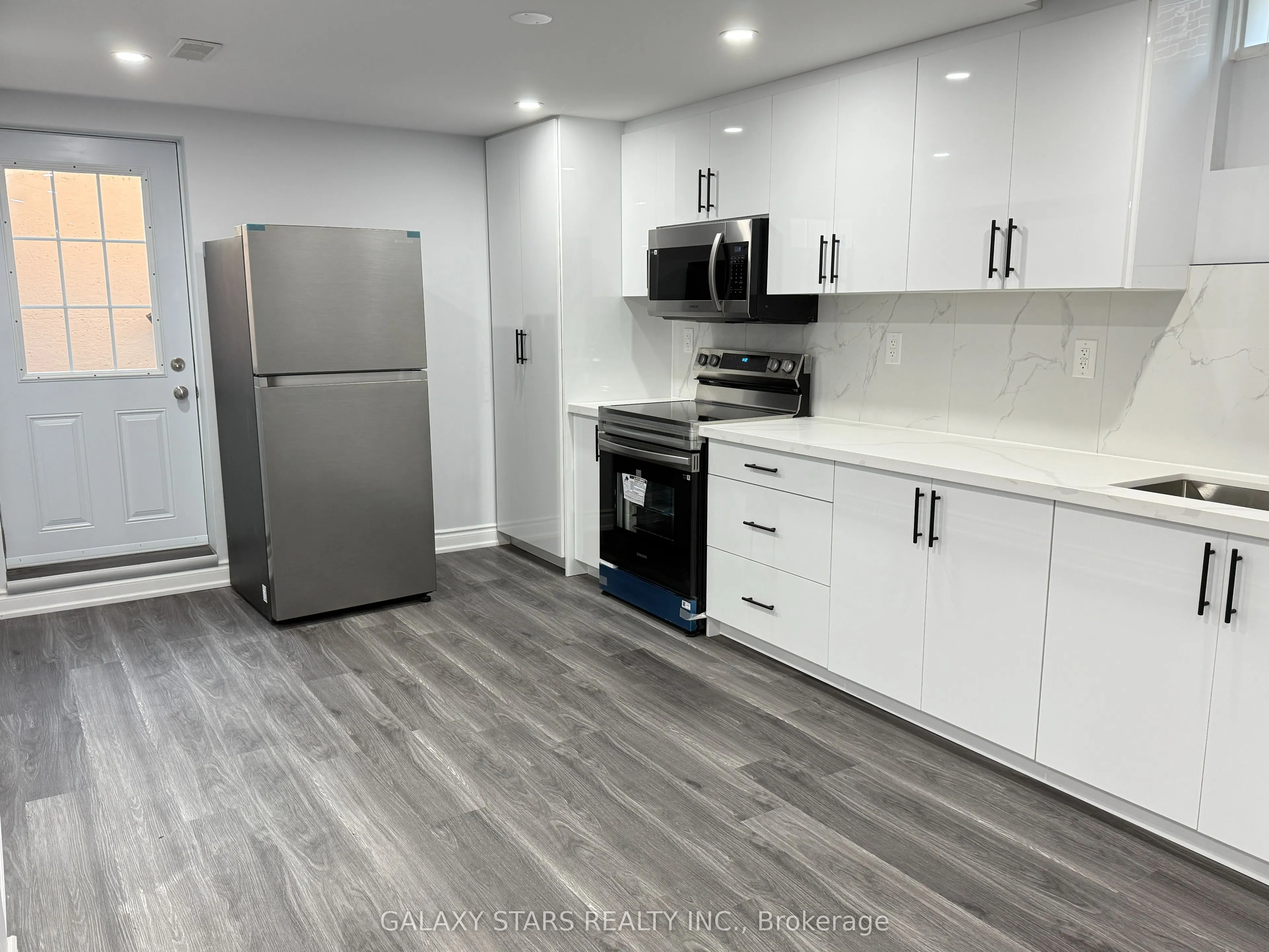 255 Wright Crescent, #BSMT