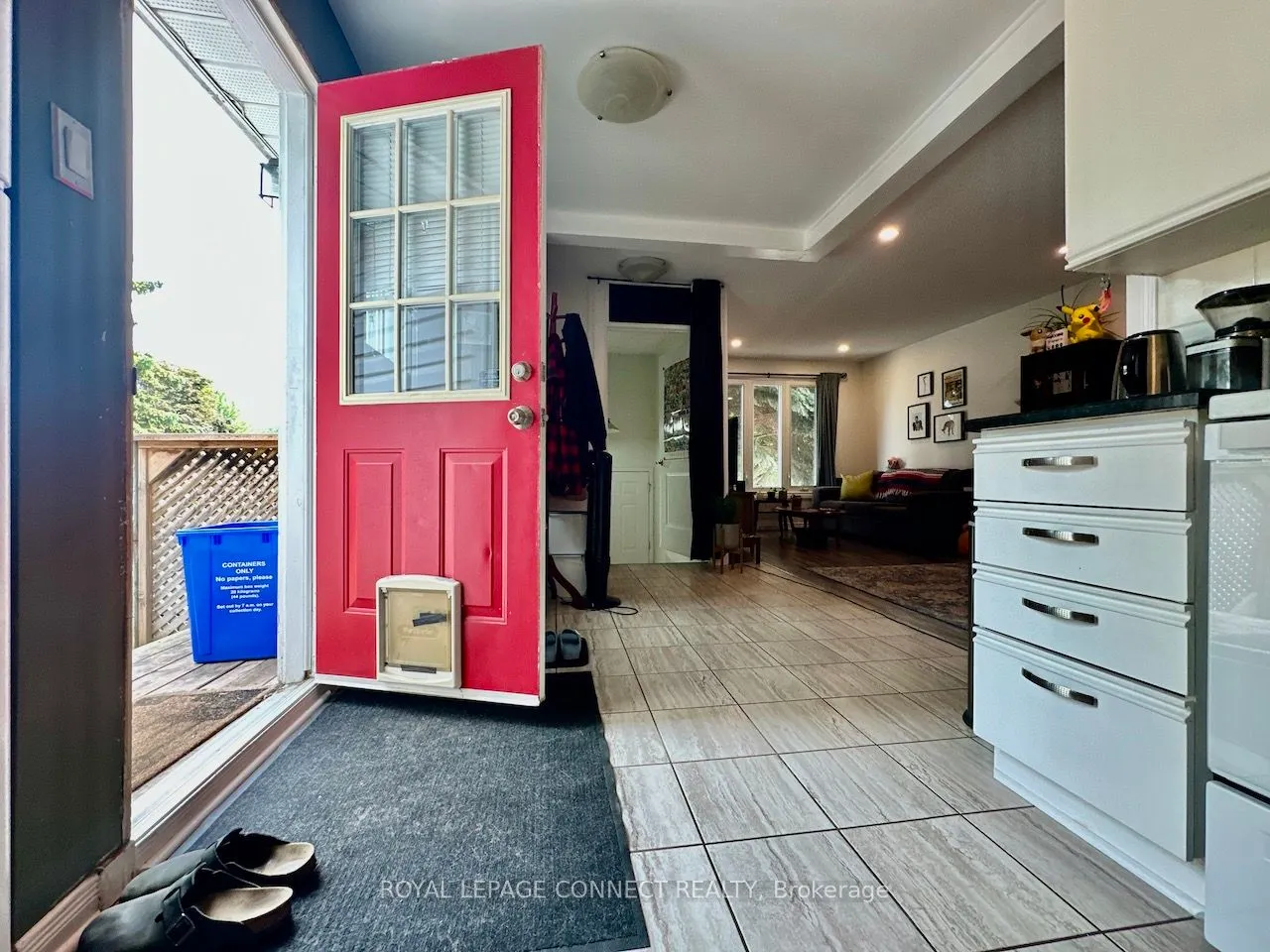 16 Lockhart Gate, #Main