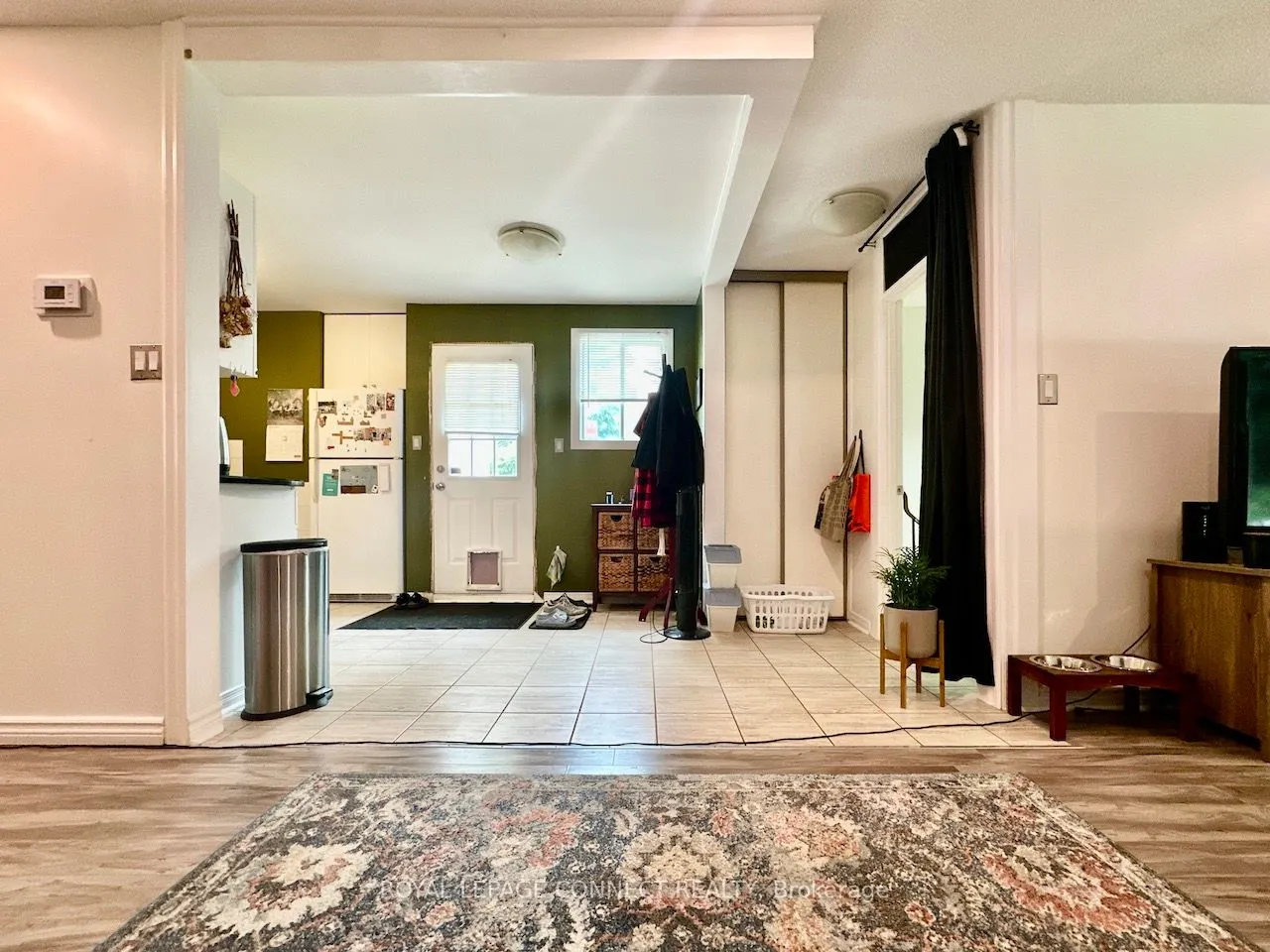 16 Lockhart Gate, #Main