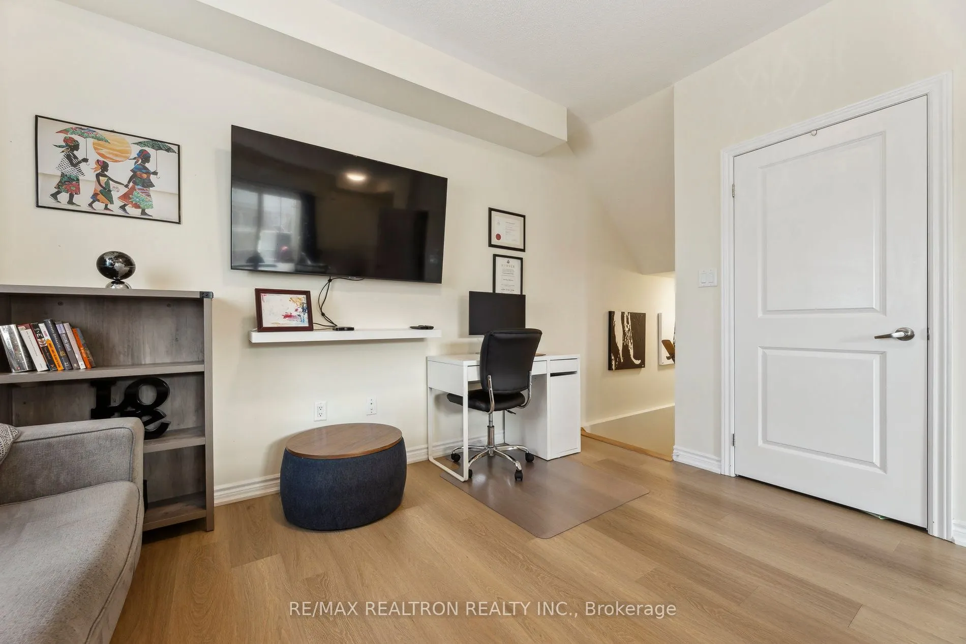 490 Beresford Path, #6