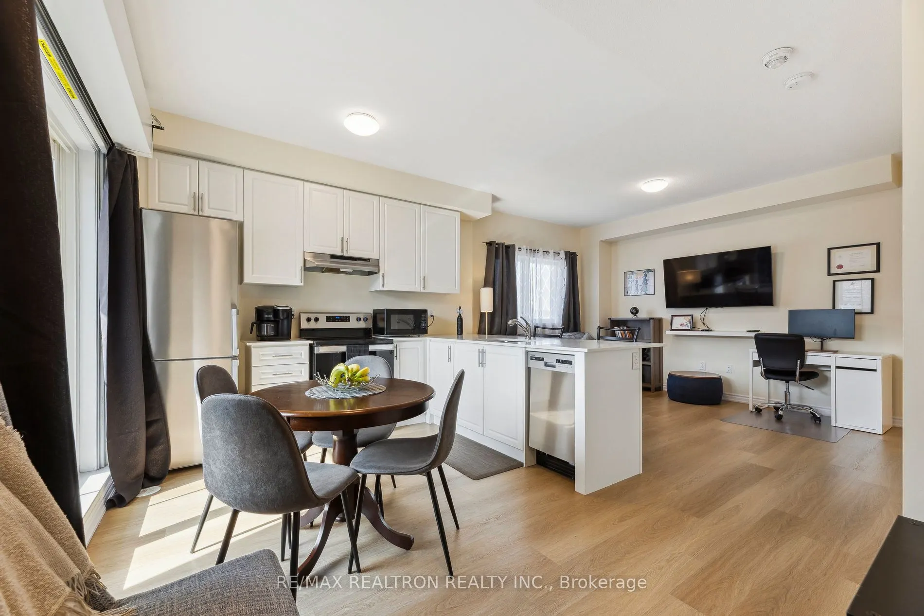 490 Beresford Path, #6