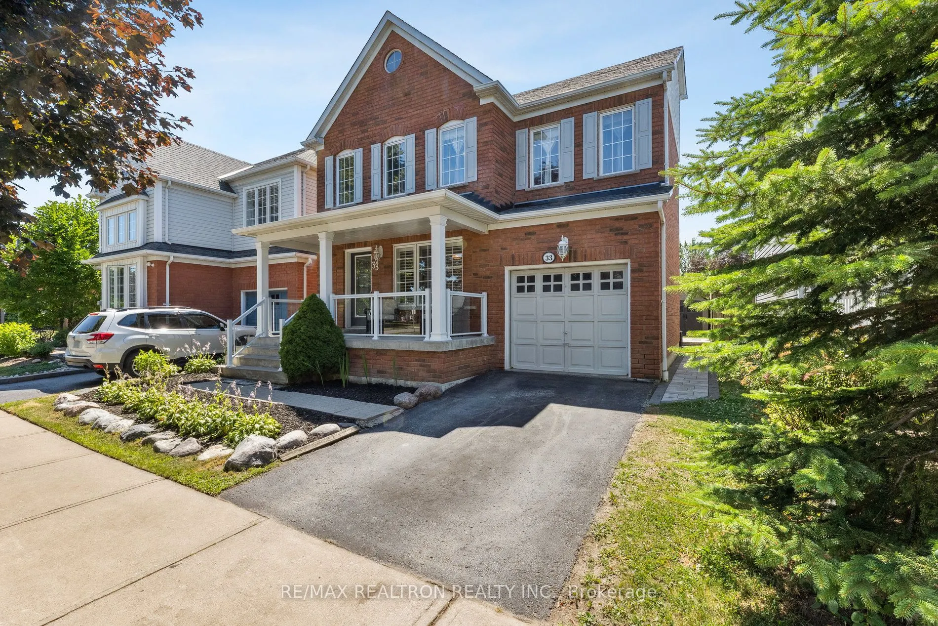 33 Lilley Avenue