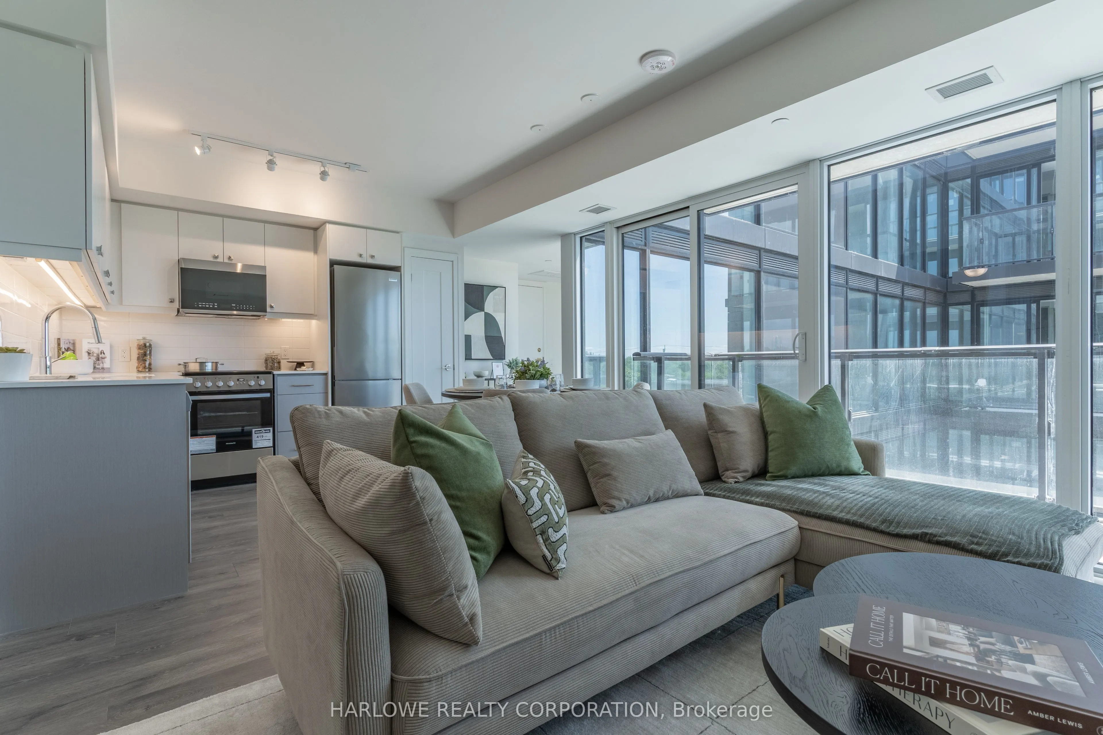 2 Manderley Drive, #501