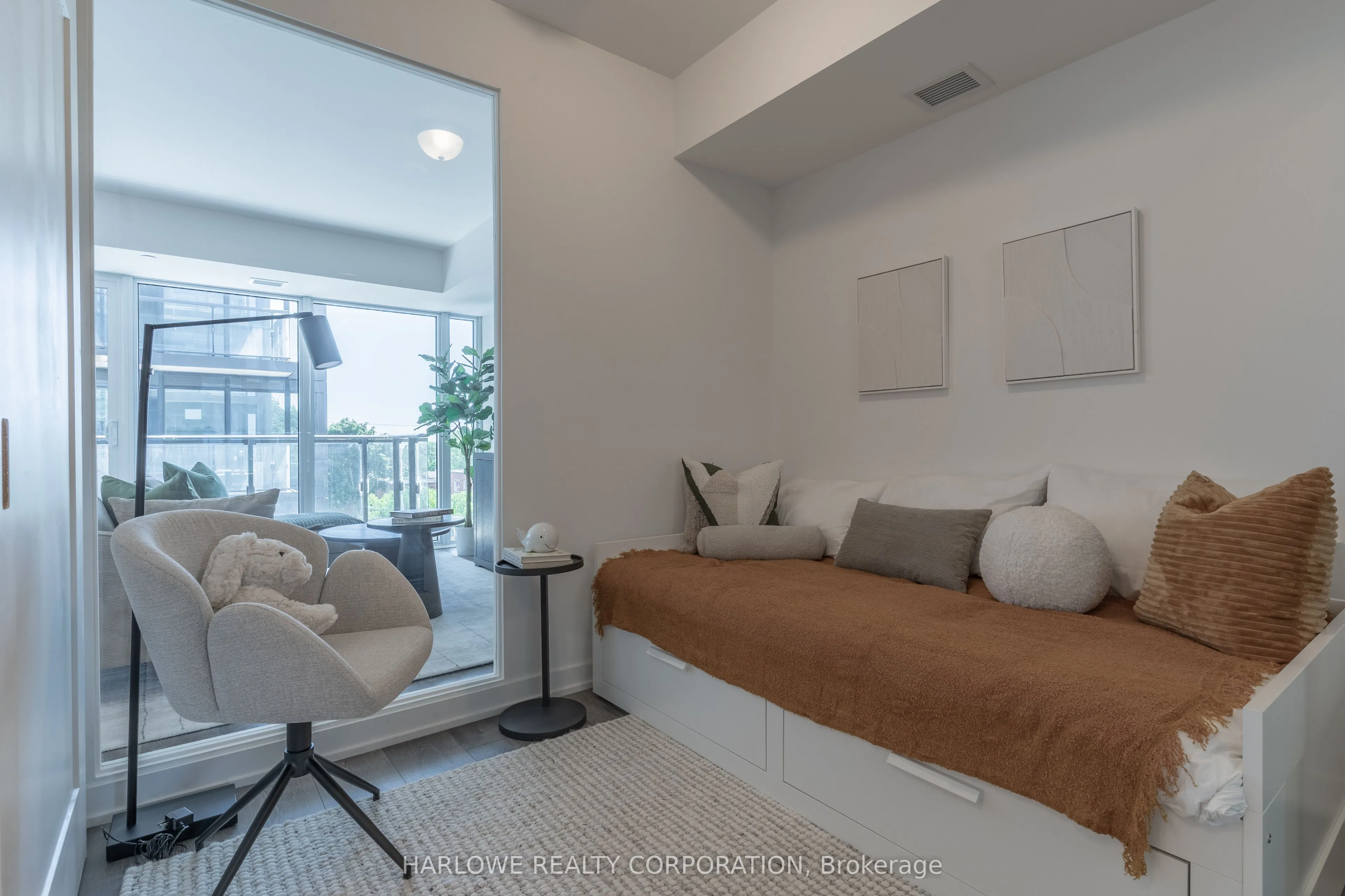 2 Manderley Drive, #501