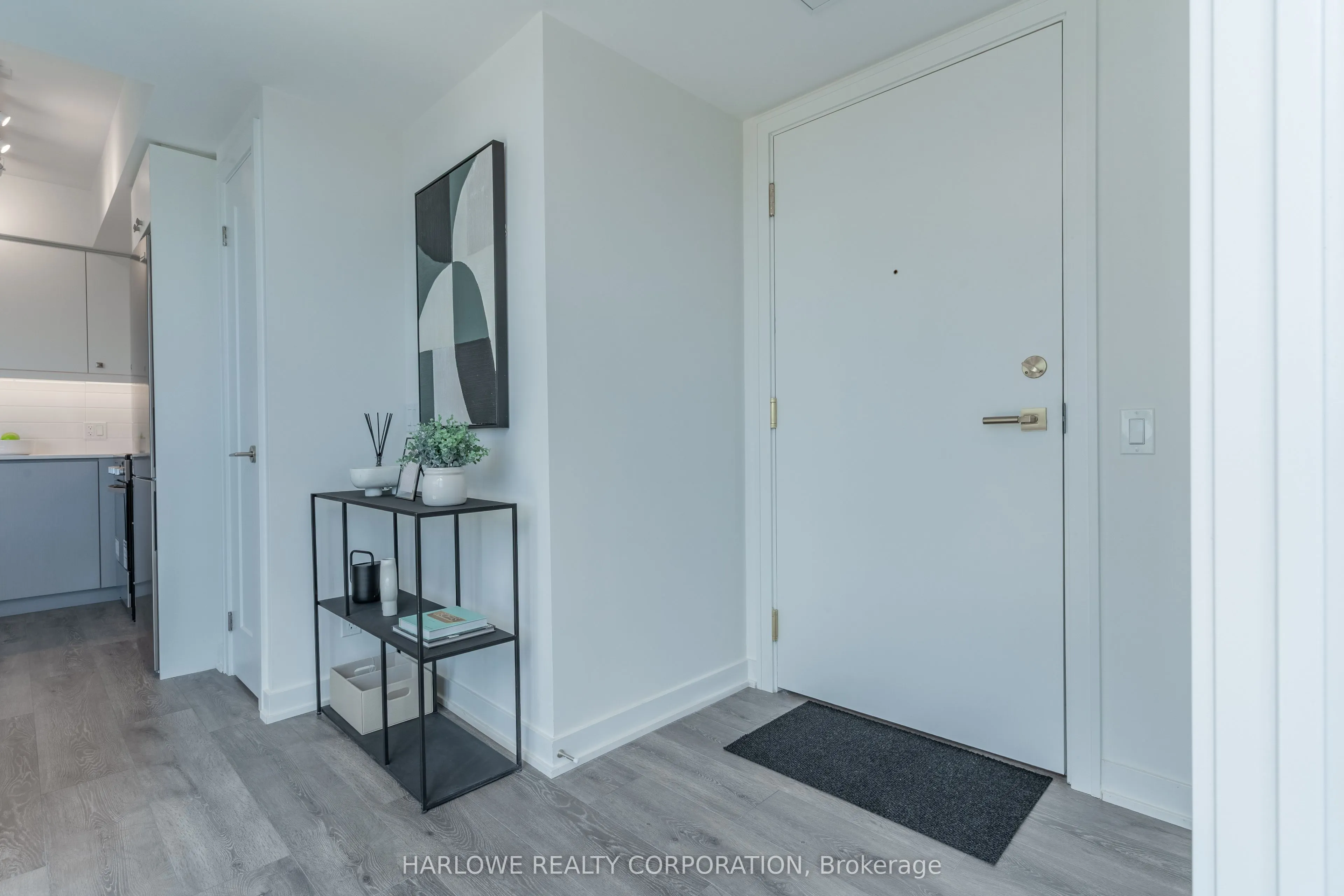 2 Manderley Drive, #501