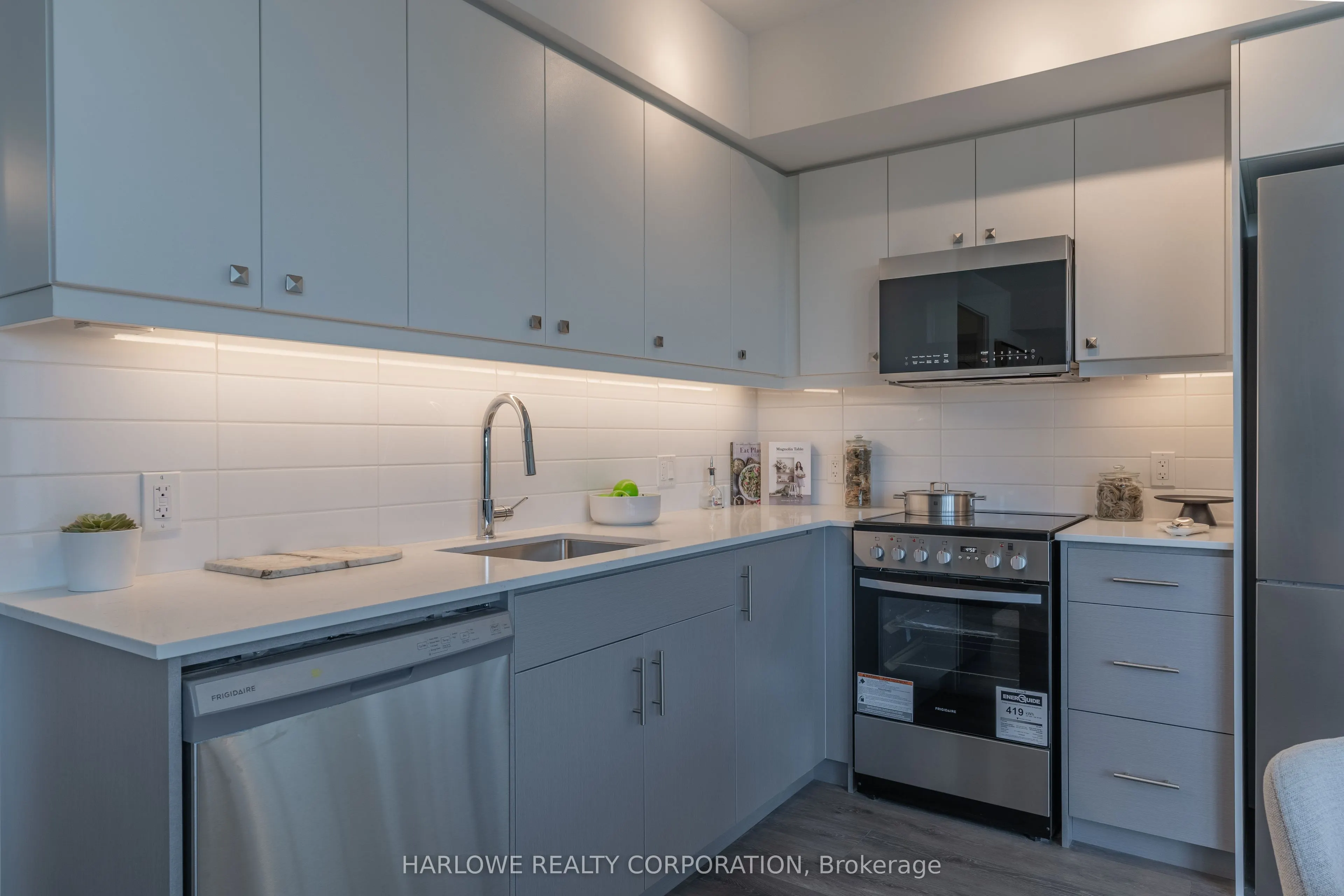 2 Manderley Drive, #501