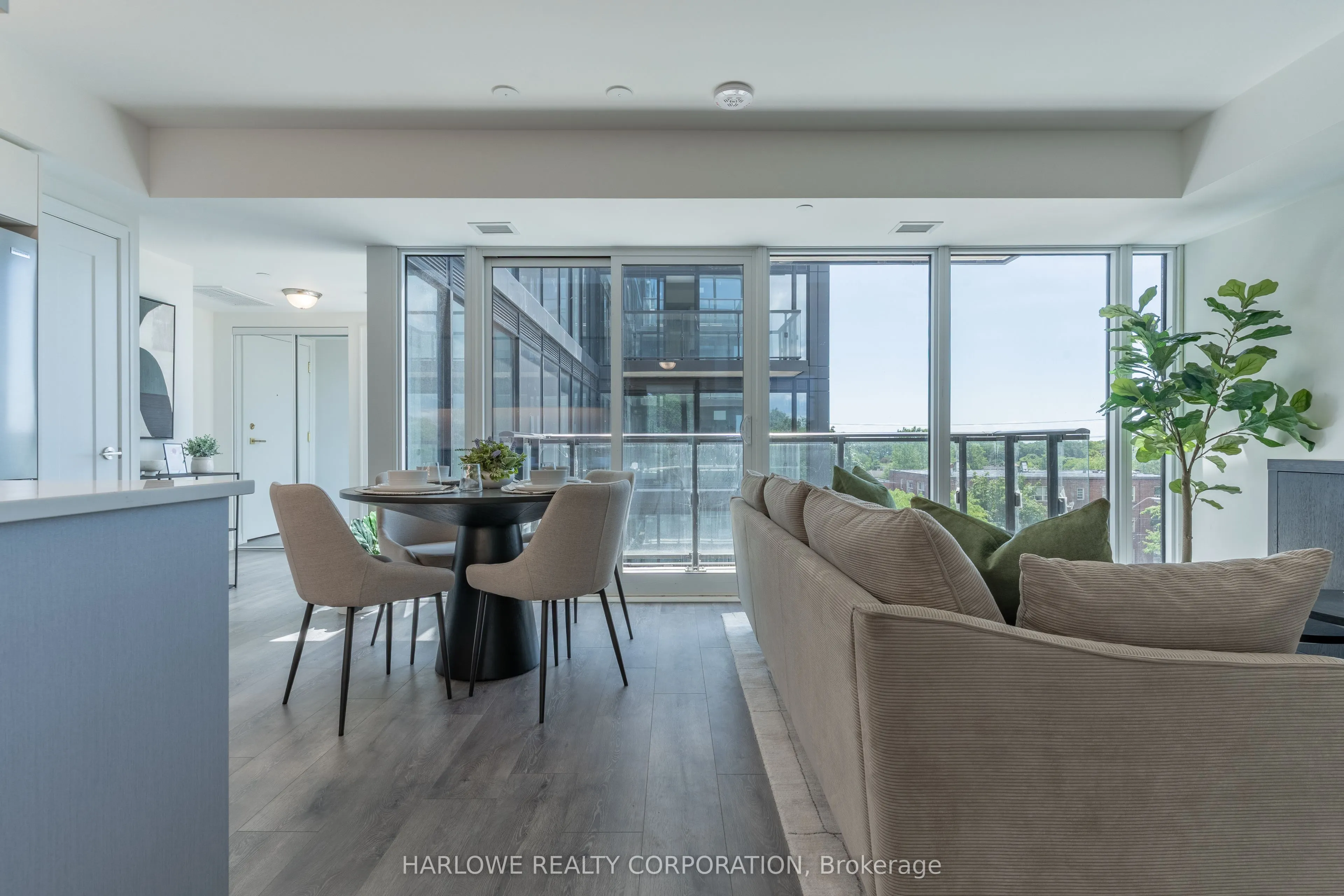 2 Manderley Drive, #501