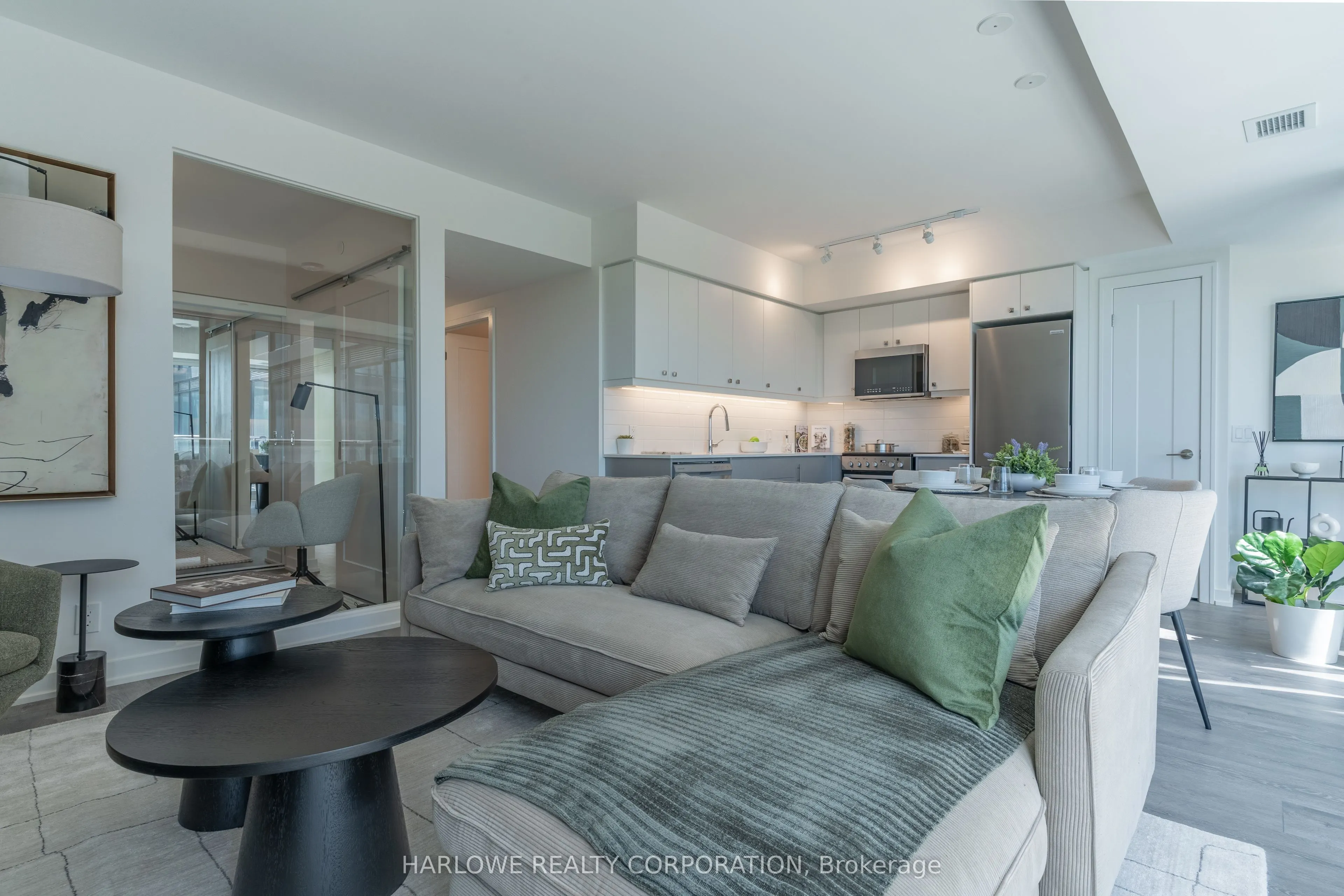 2 Manderley Drive, #501