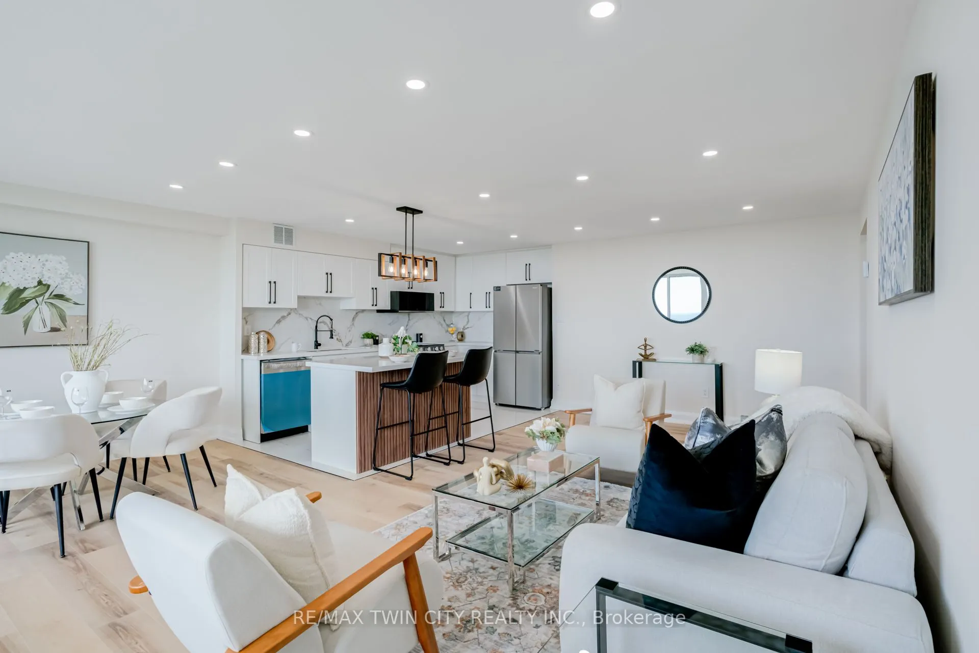 1210 Radom Street, #1507