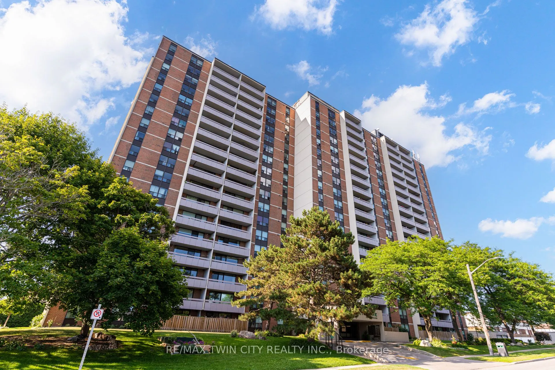 1210 Radom Street, #1507