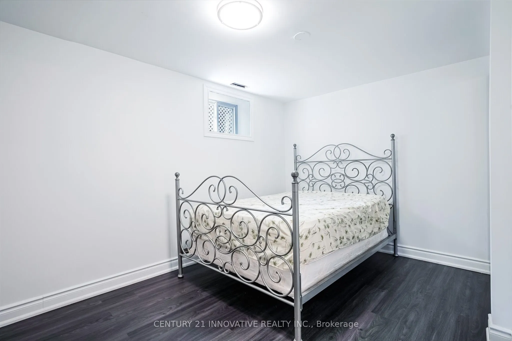 73 Thornbeck Drive, #Lower