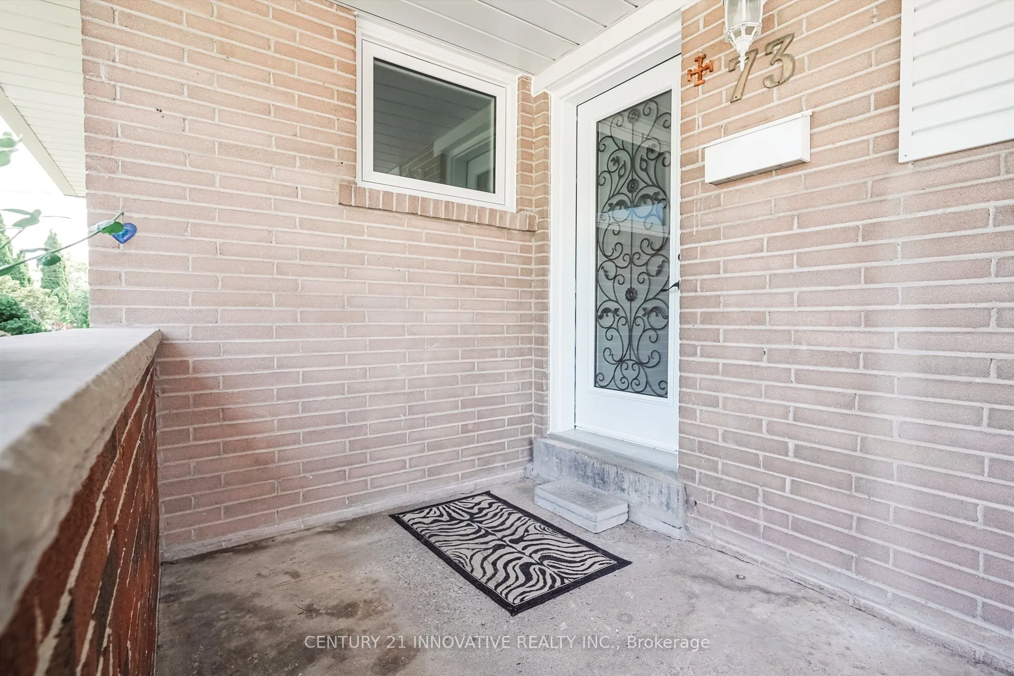 73 Thornbeck Drive, #Lower