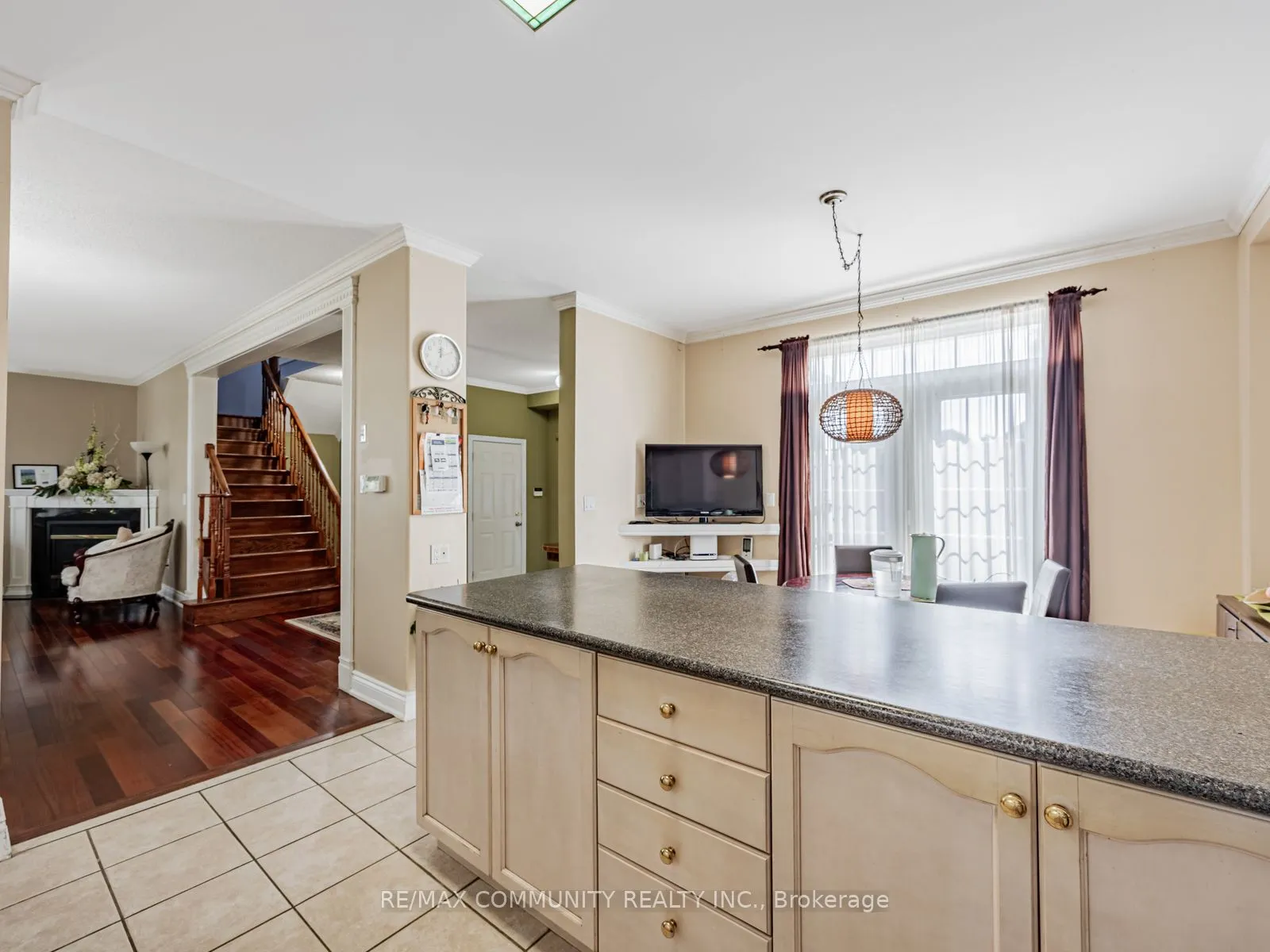 44 Mourning Dove Crescent