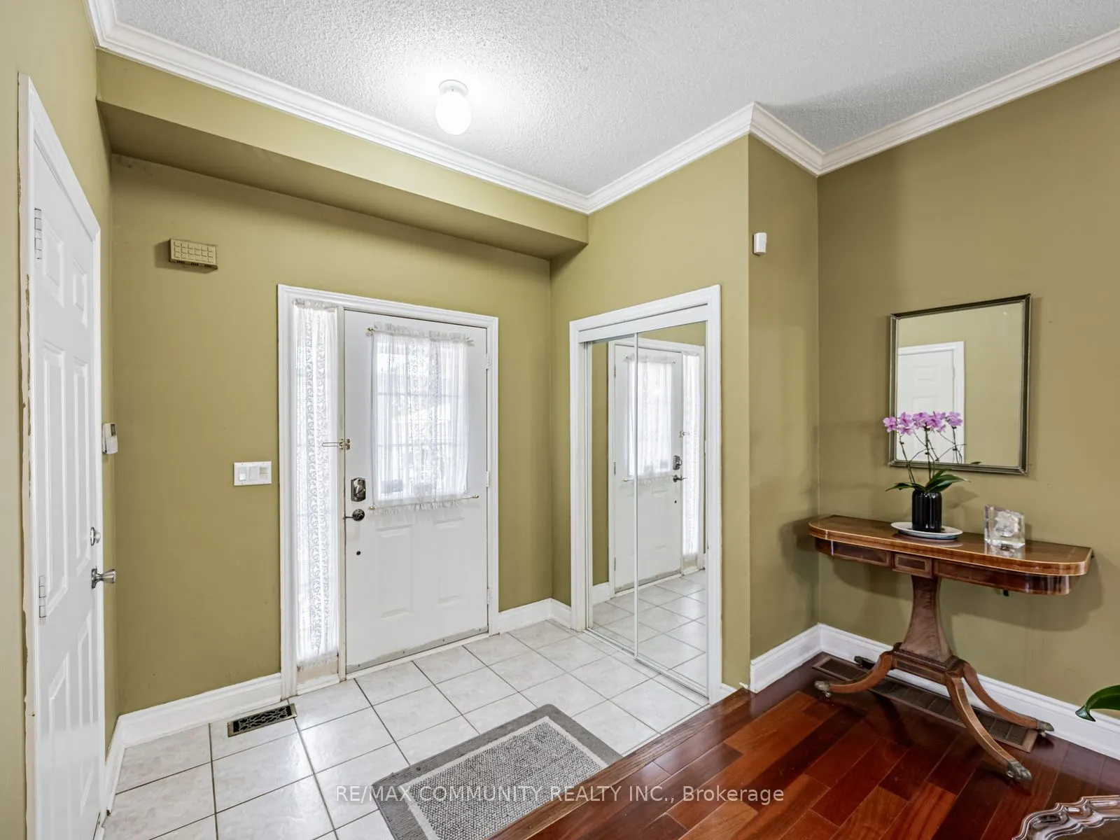 44 Mourning Dove Crescent