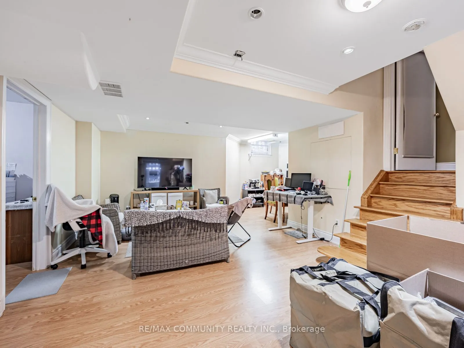 44 Mourning Dove Crescent