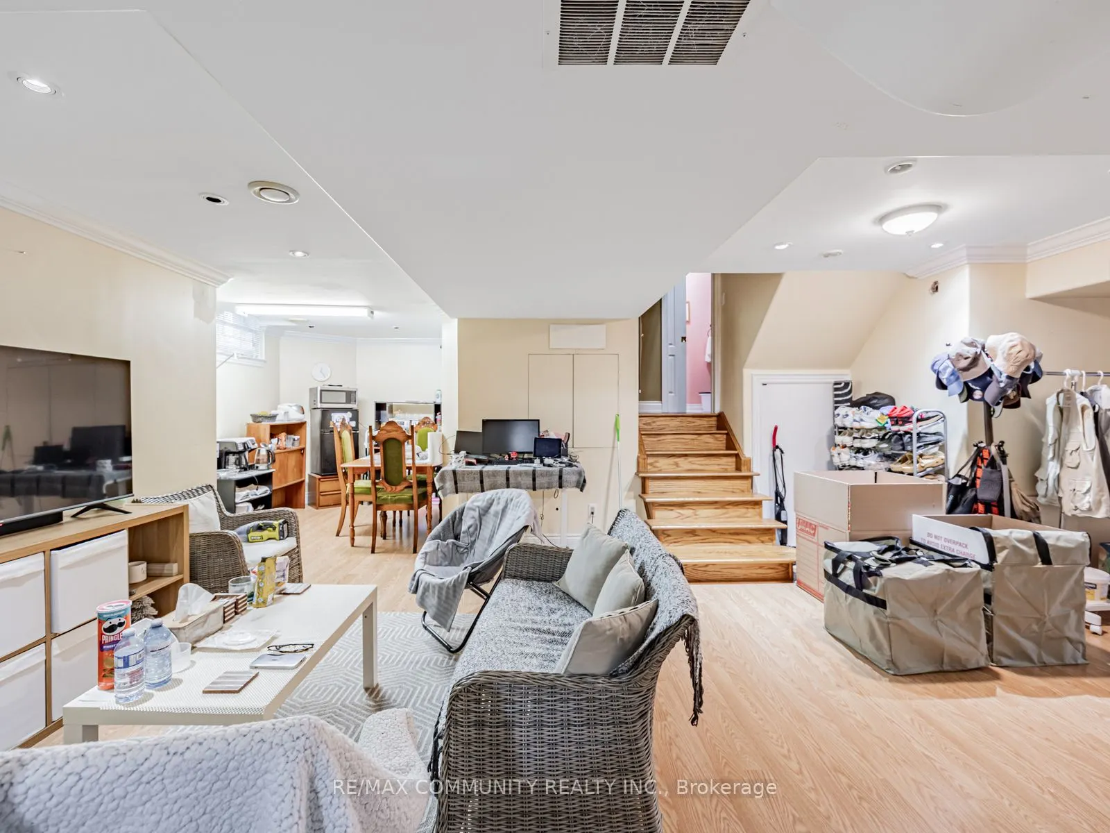 44 Mourning Dove Crescent