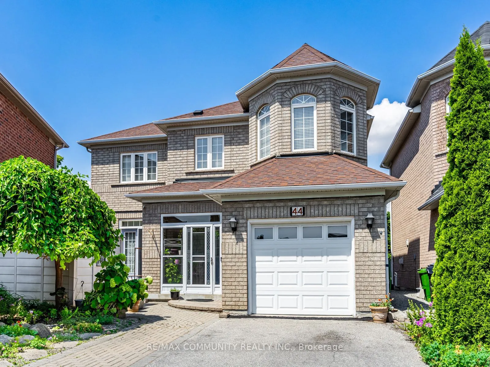 44 Mourning Dove Crescent