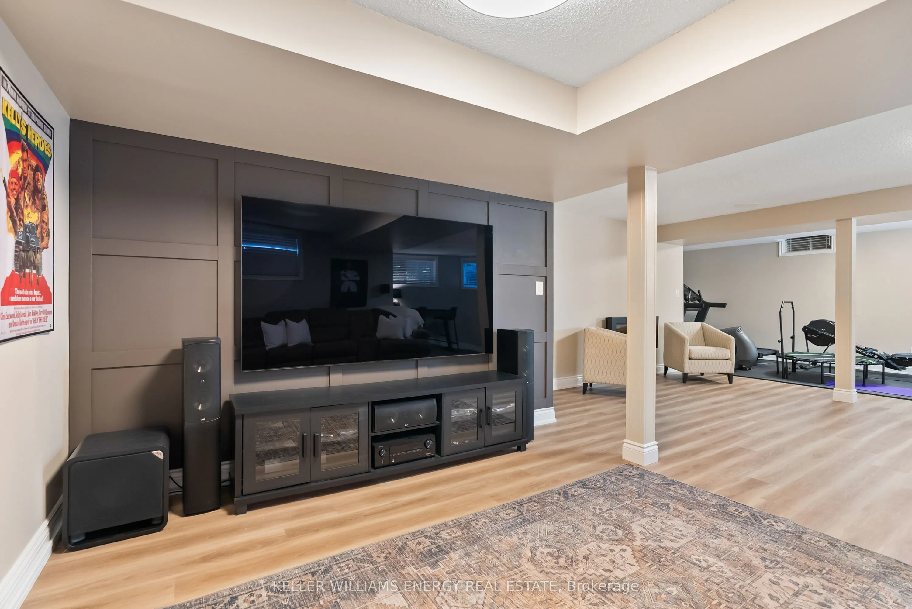 807 Regal Crescent