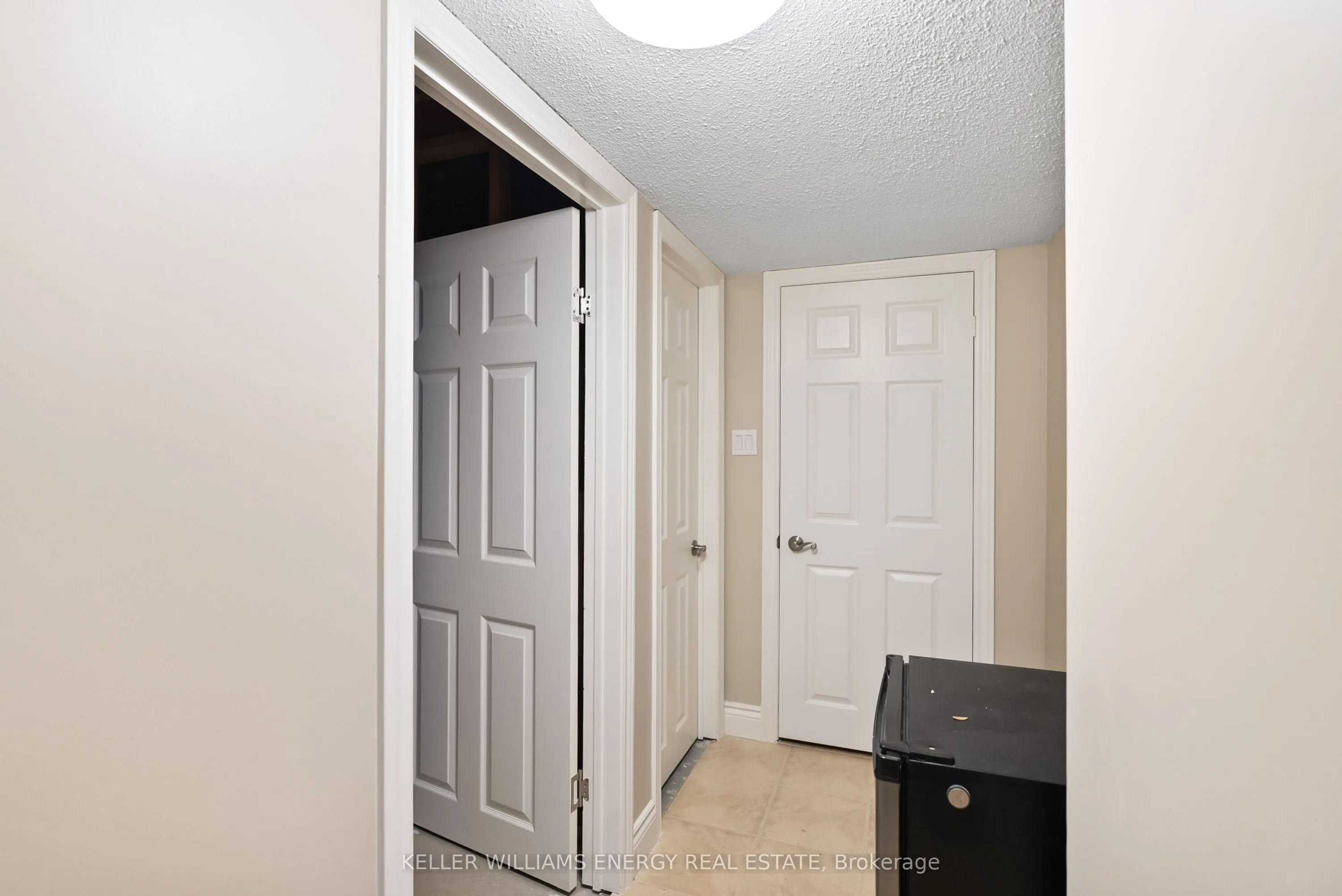 807 Regal Crescent