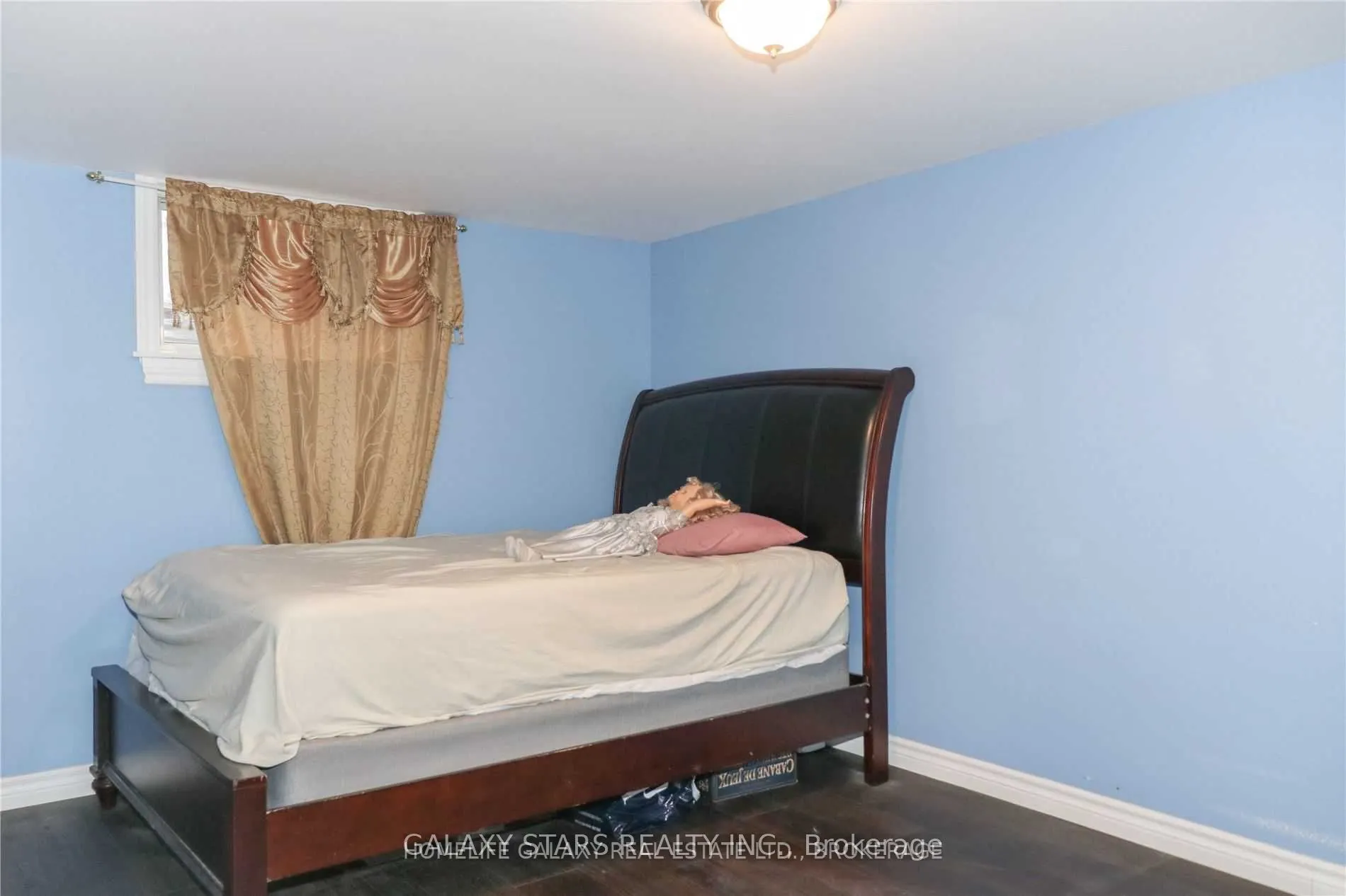 82 Nelson Street, #Main