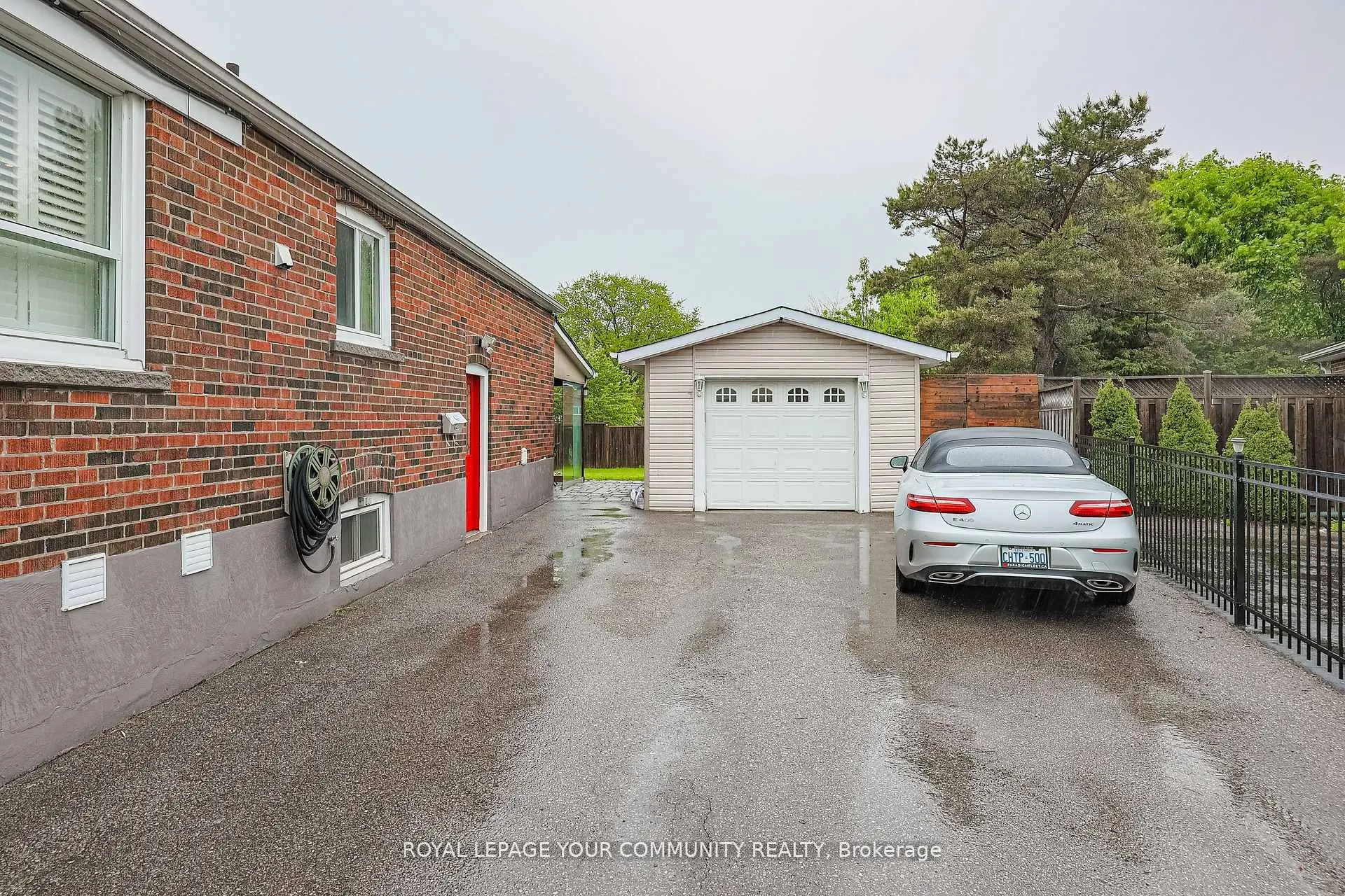 52 Princeway Drive