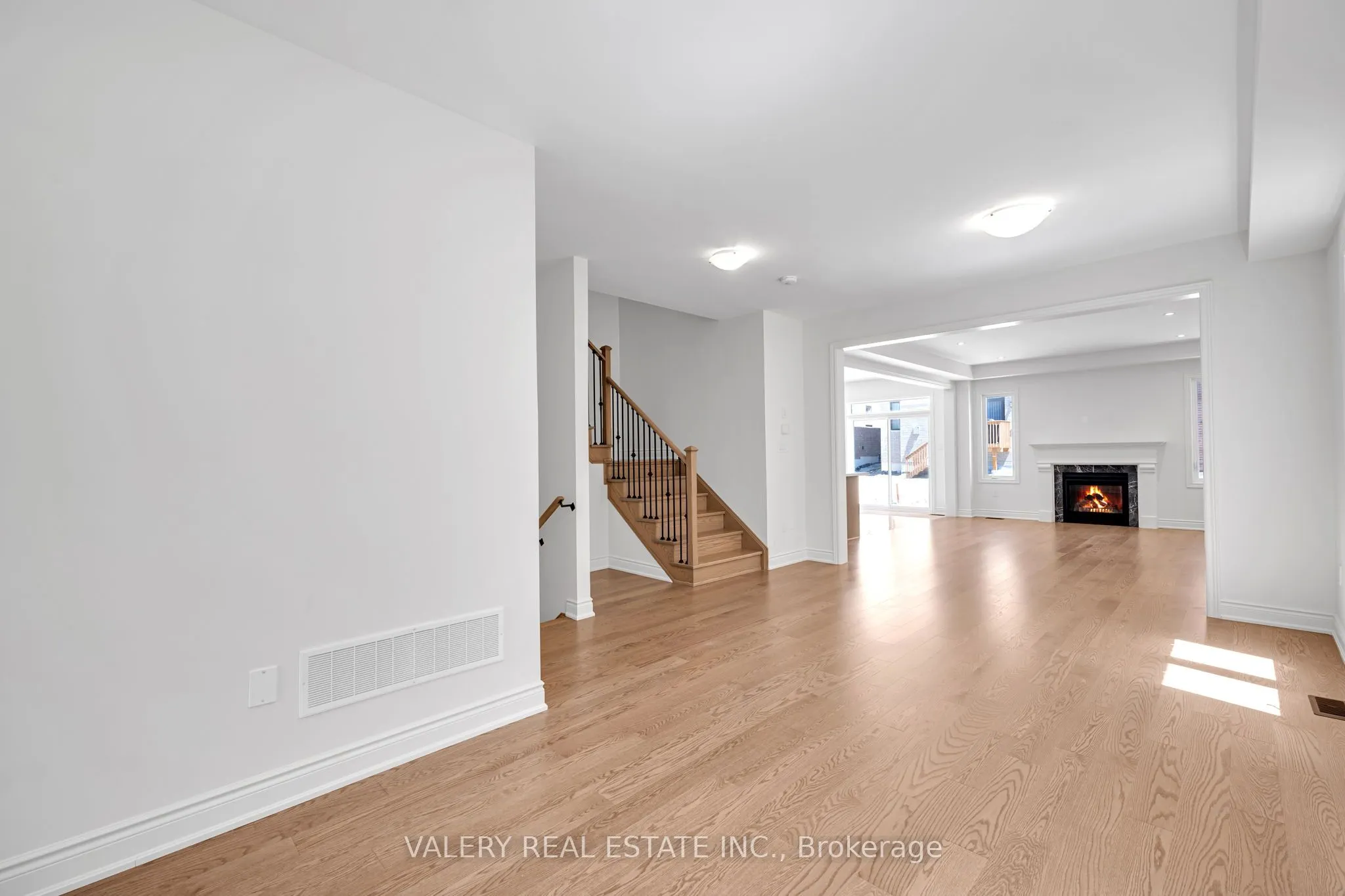2244 Crystal Drive