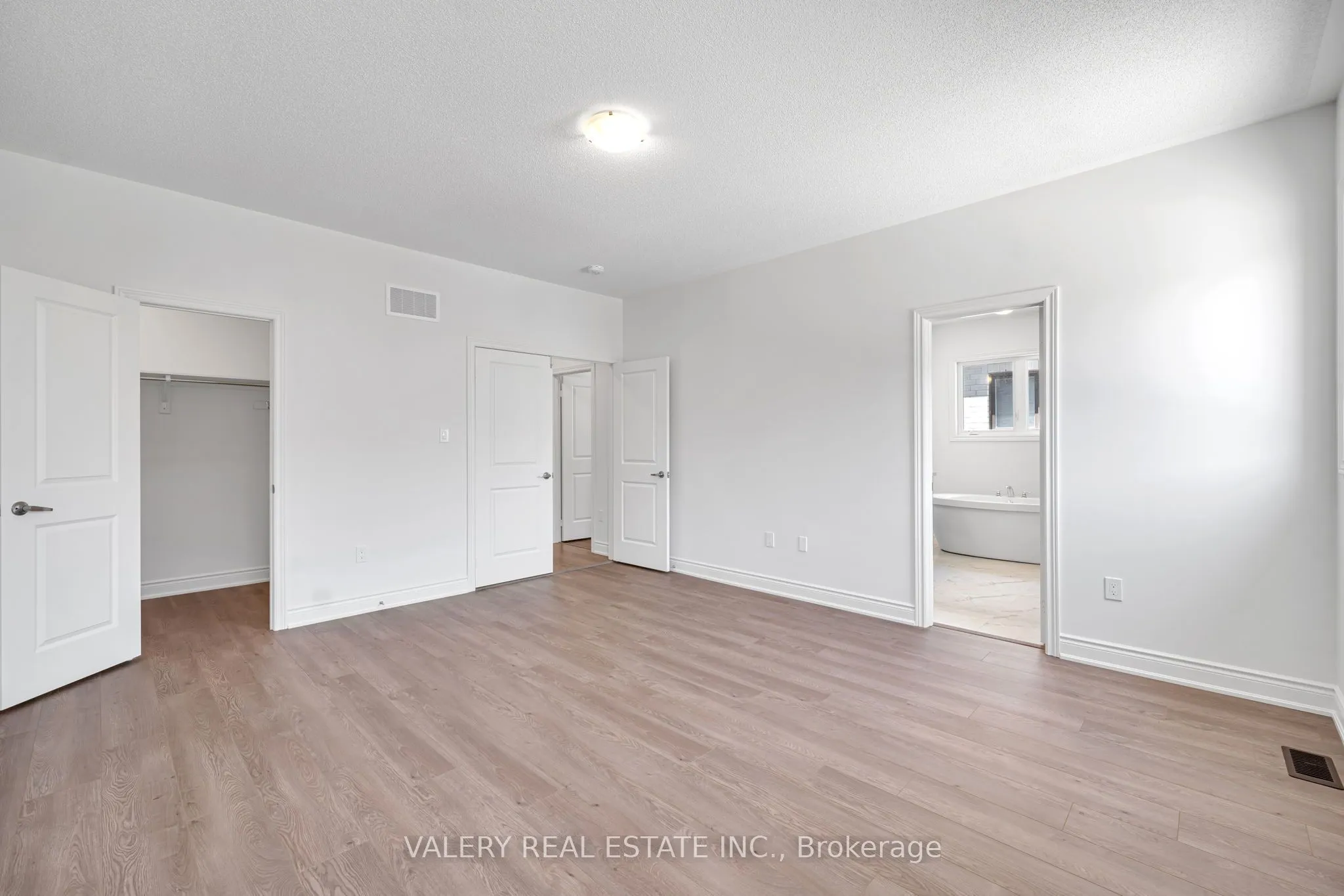 2244 Crystal Drive