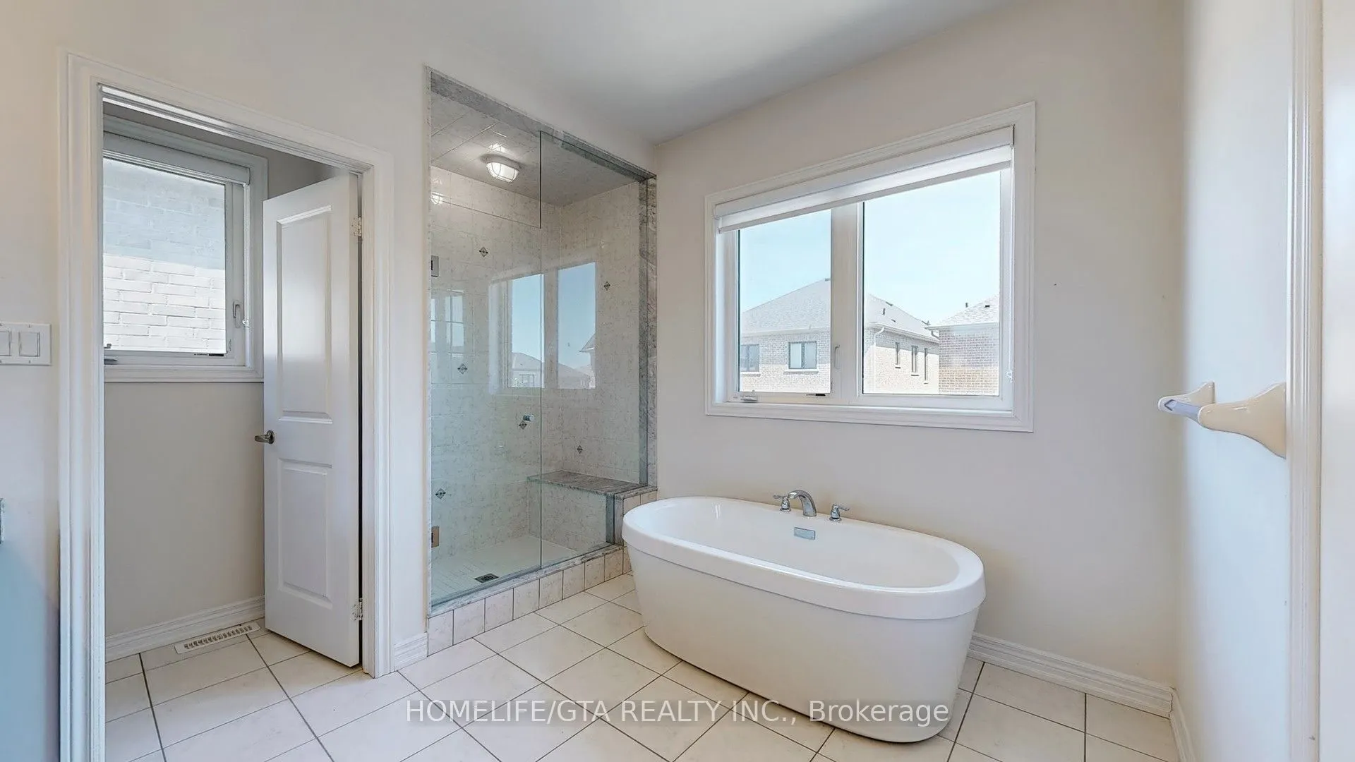 4 Auckland Drive, #Main