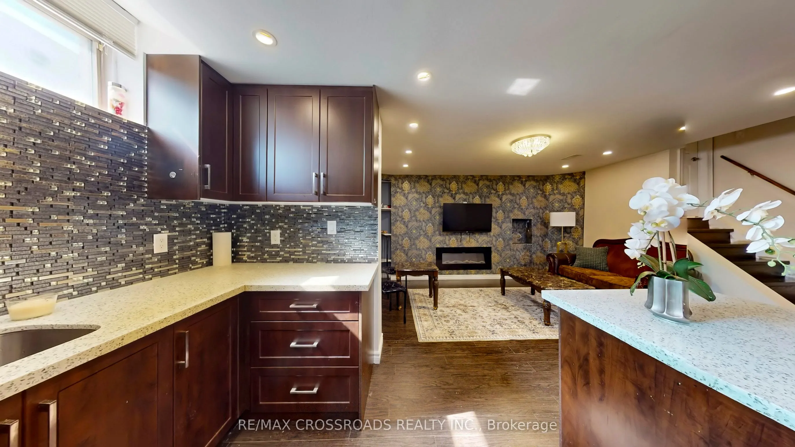 2436 Tillings Road
