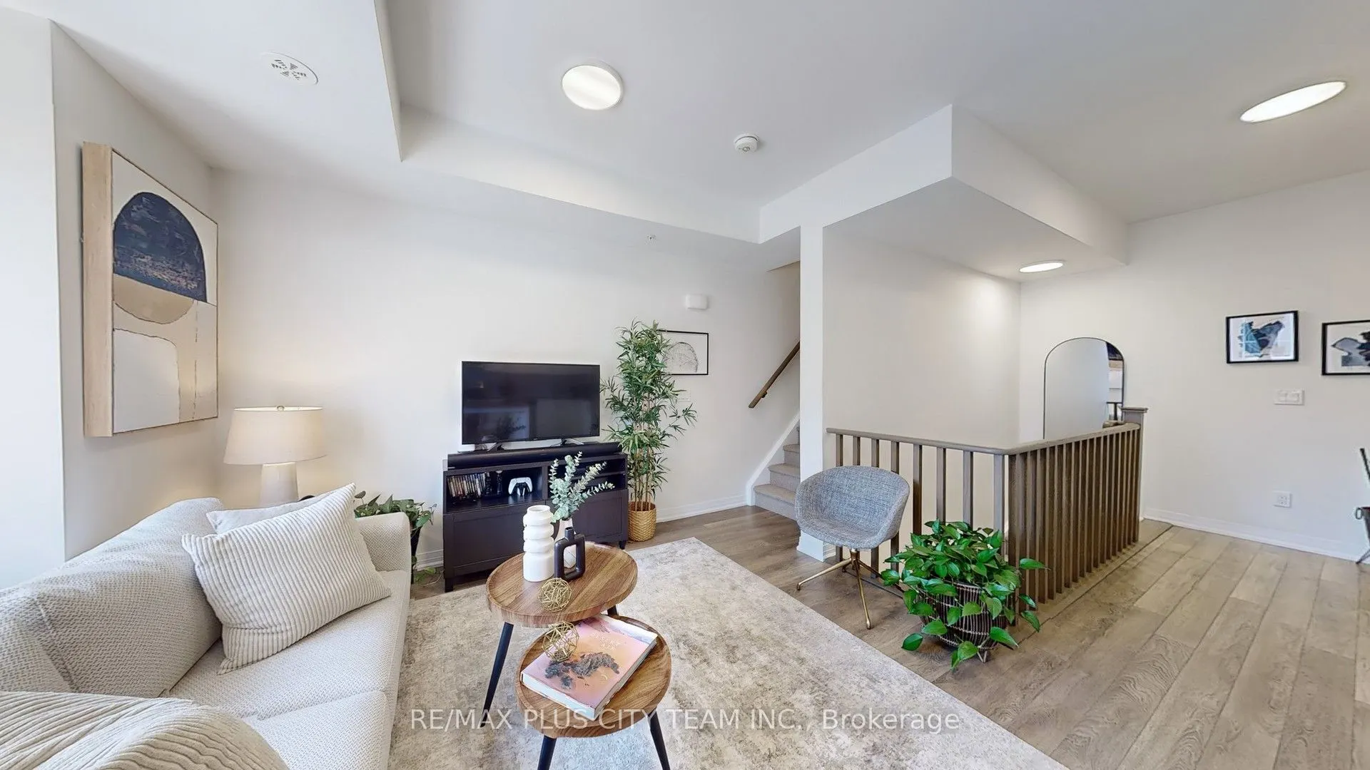 2635 William Jackson Drive, #908
