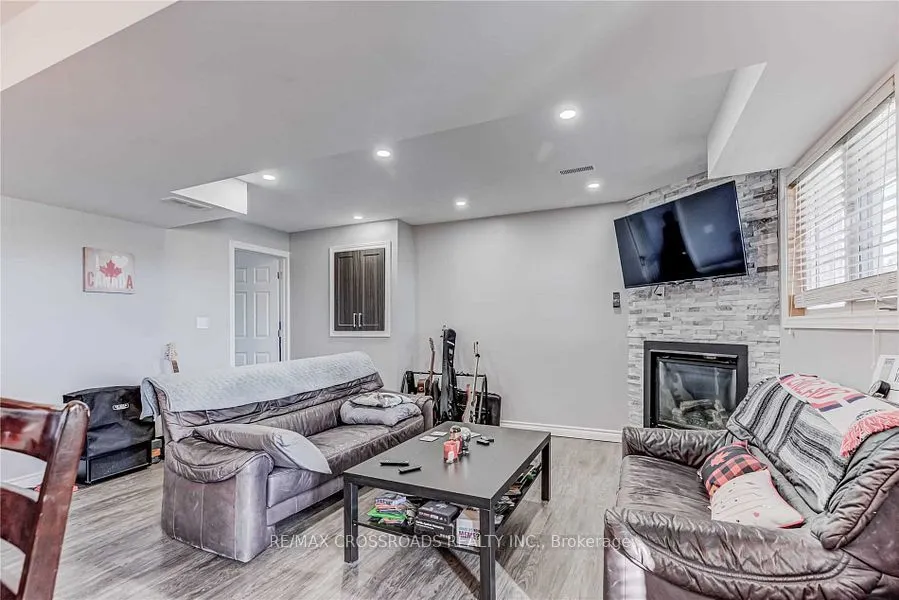 15 Niddery Street, #Lower