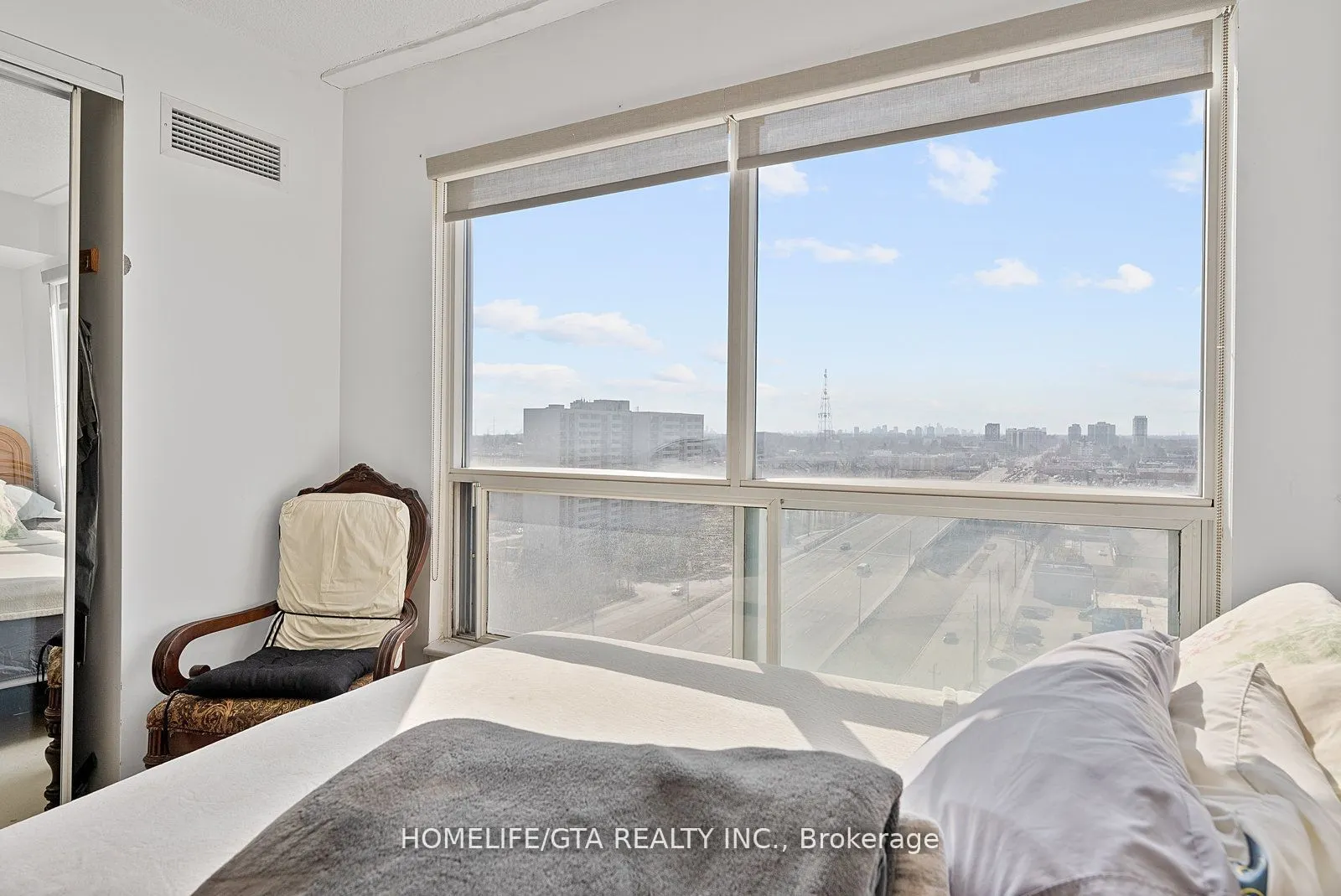 2550 Lawrence Avenue E, #1507
