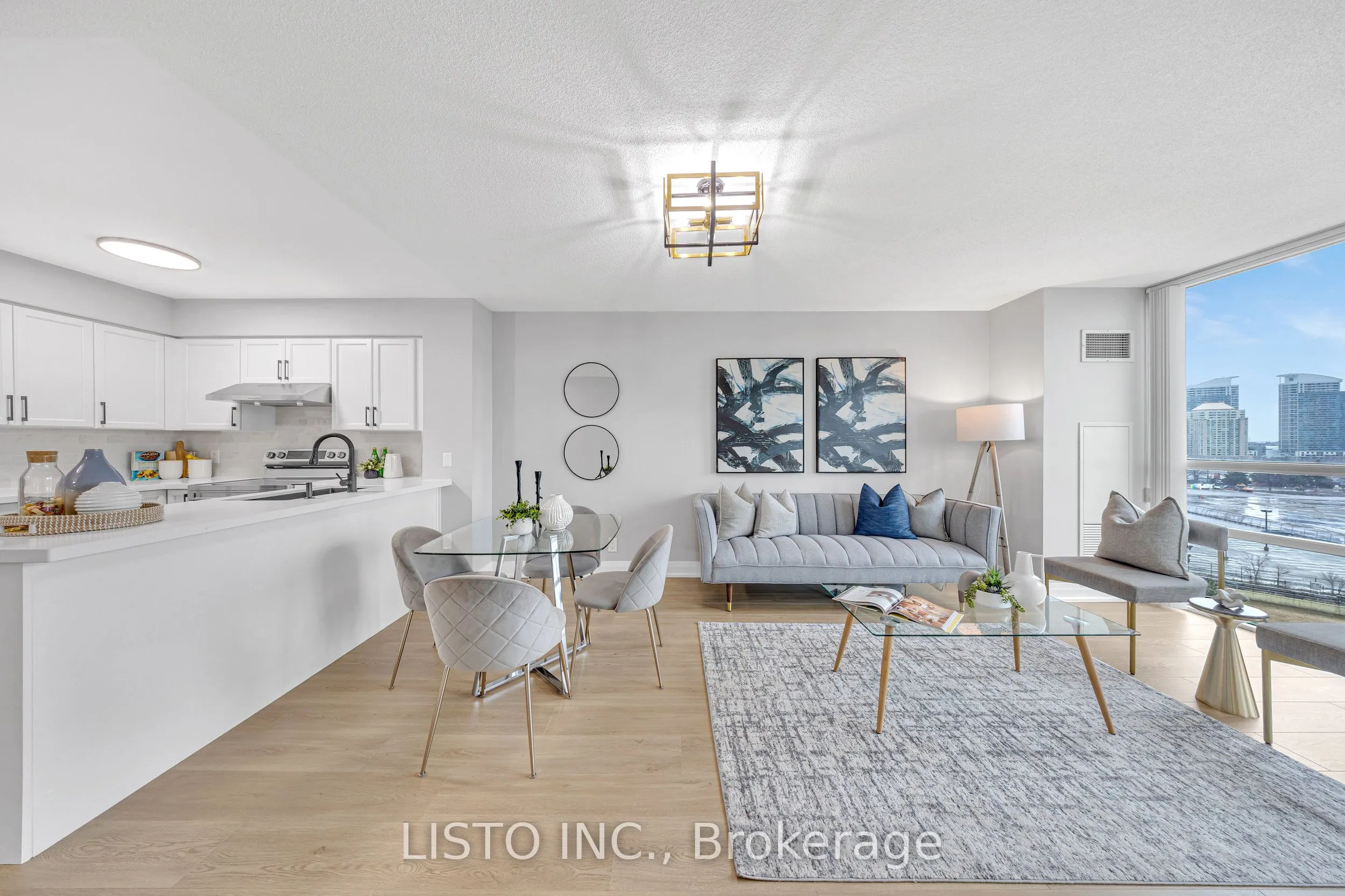68 Grangeway Avenue, #906