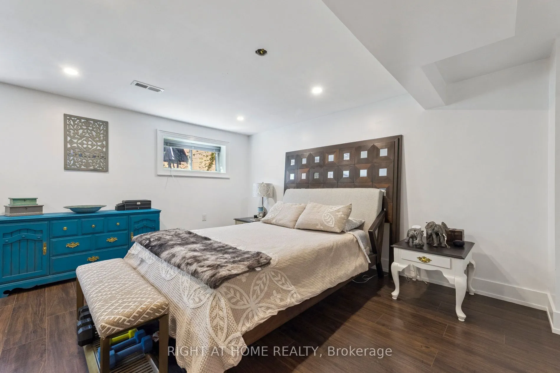 403 Chandos Court