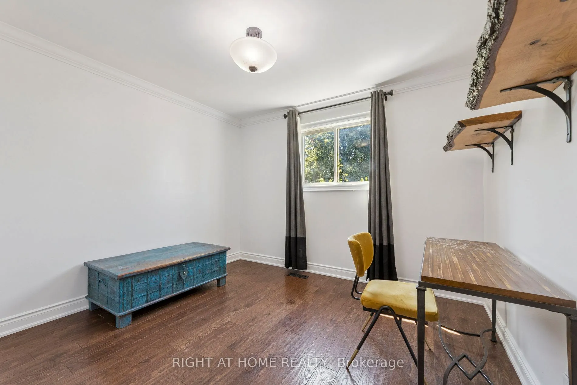 403 Chandos Court
