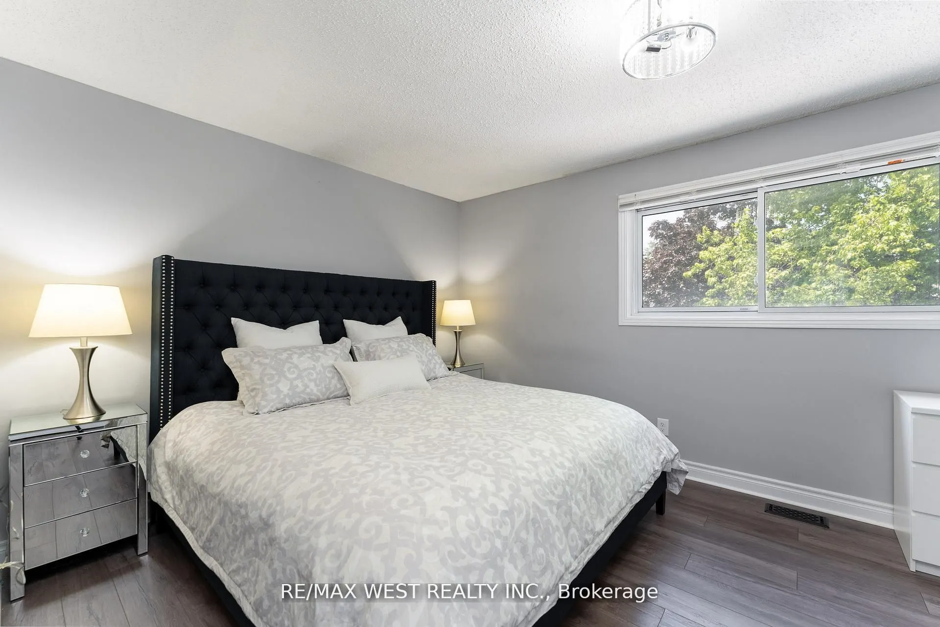 172 Lichen Crescent
