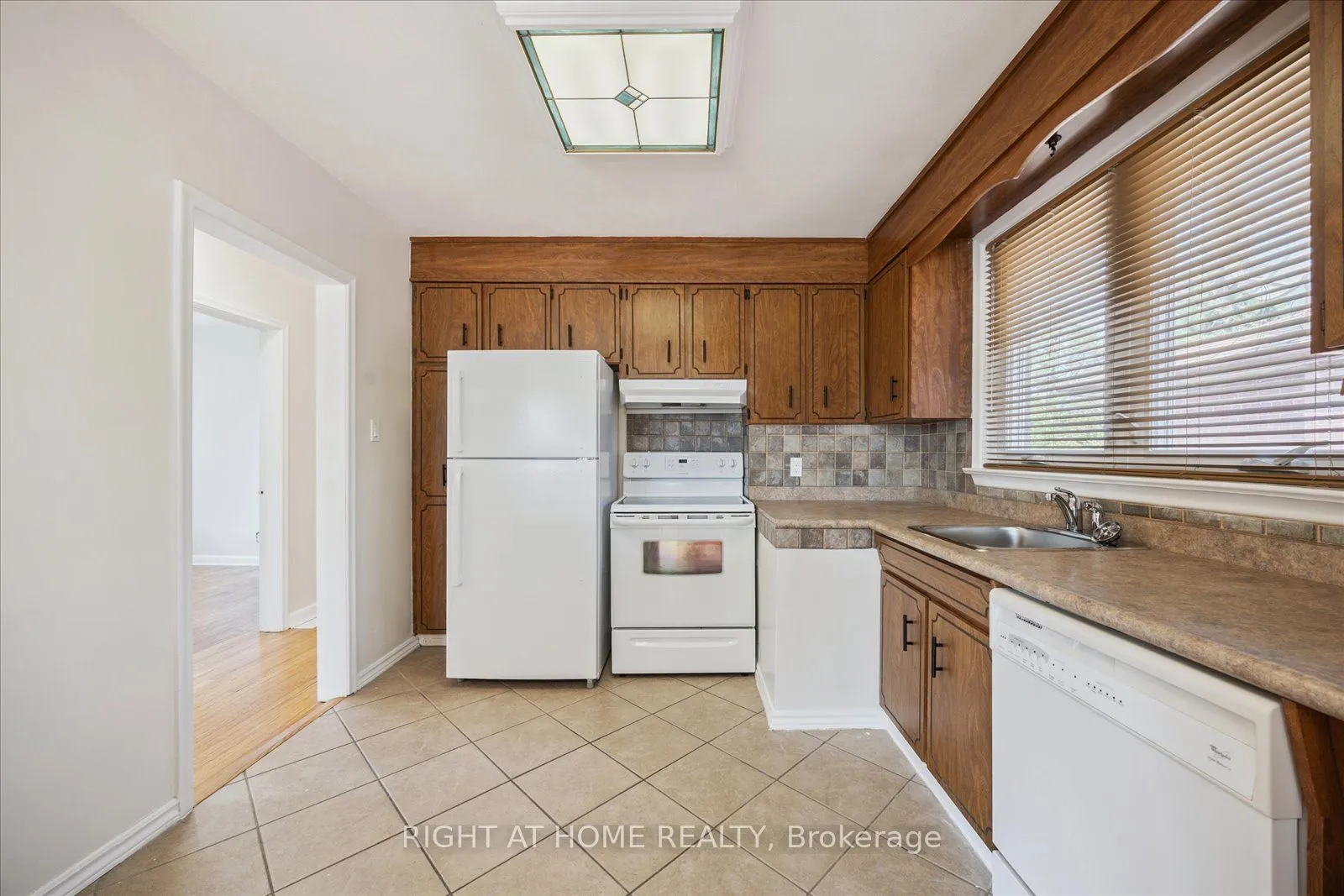 1328 Scugog Avenue