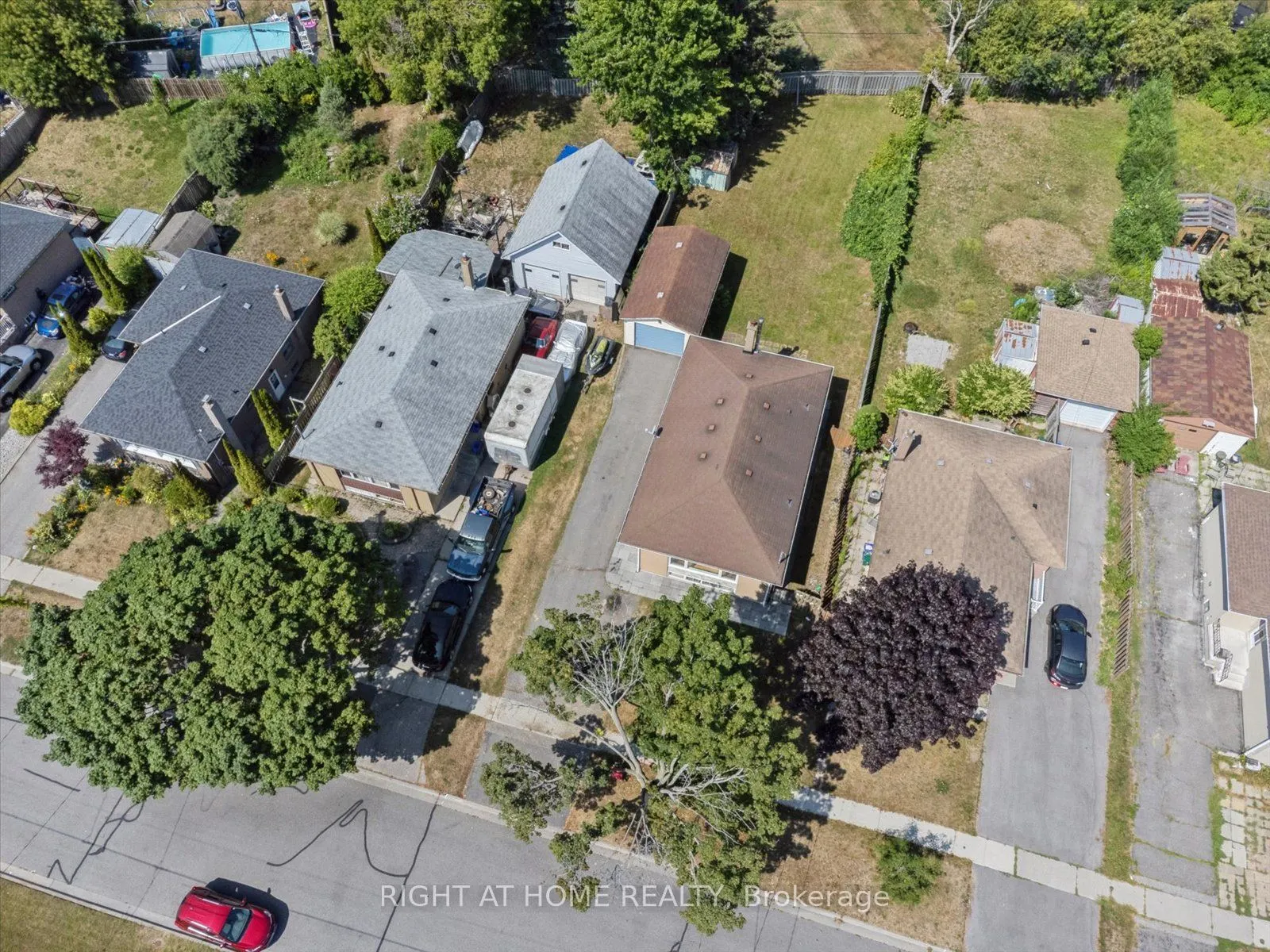 1328 Scugog Avenue