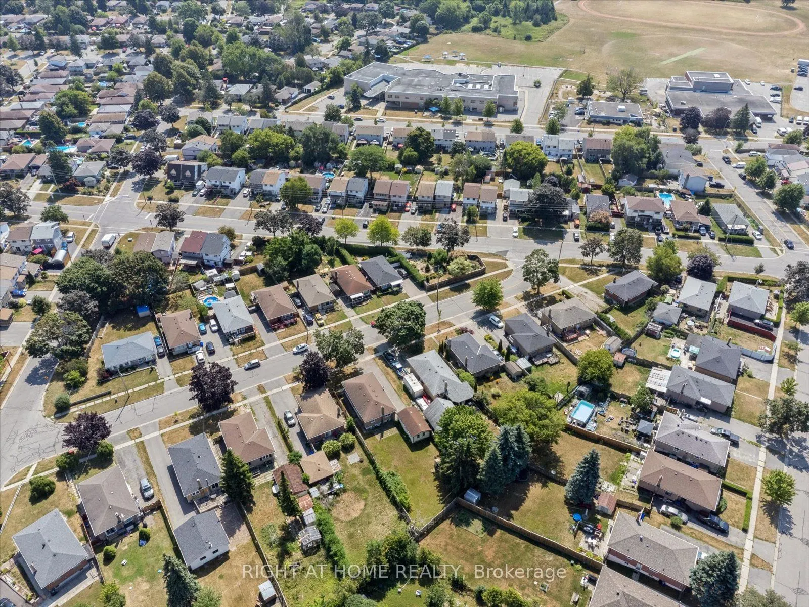 1328 Scugog Avenue