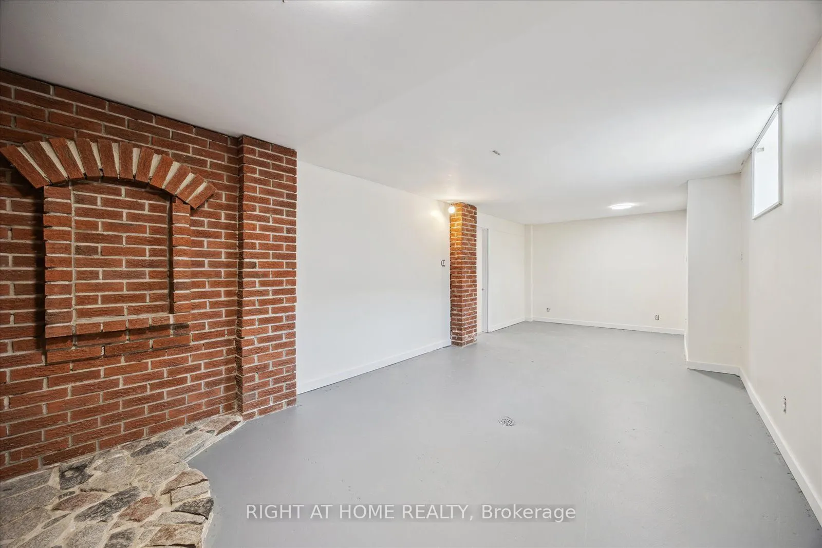 1328 Scugog Avenue