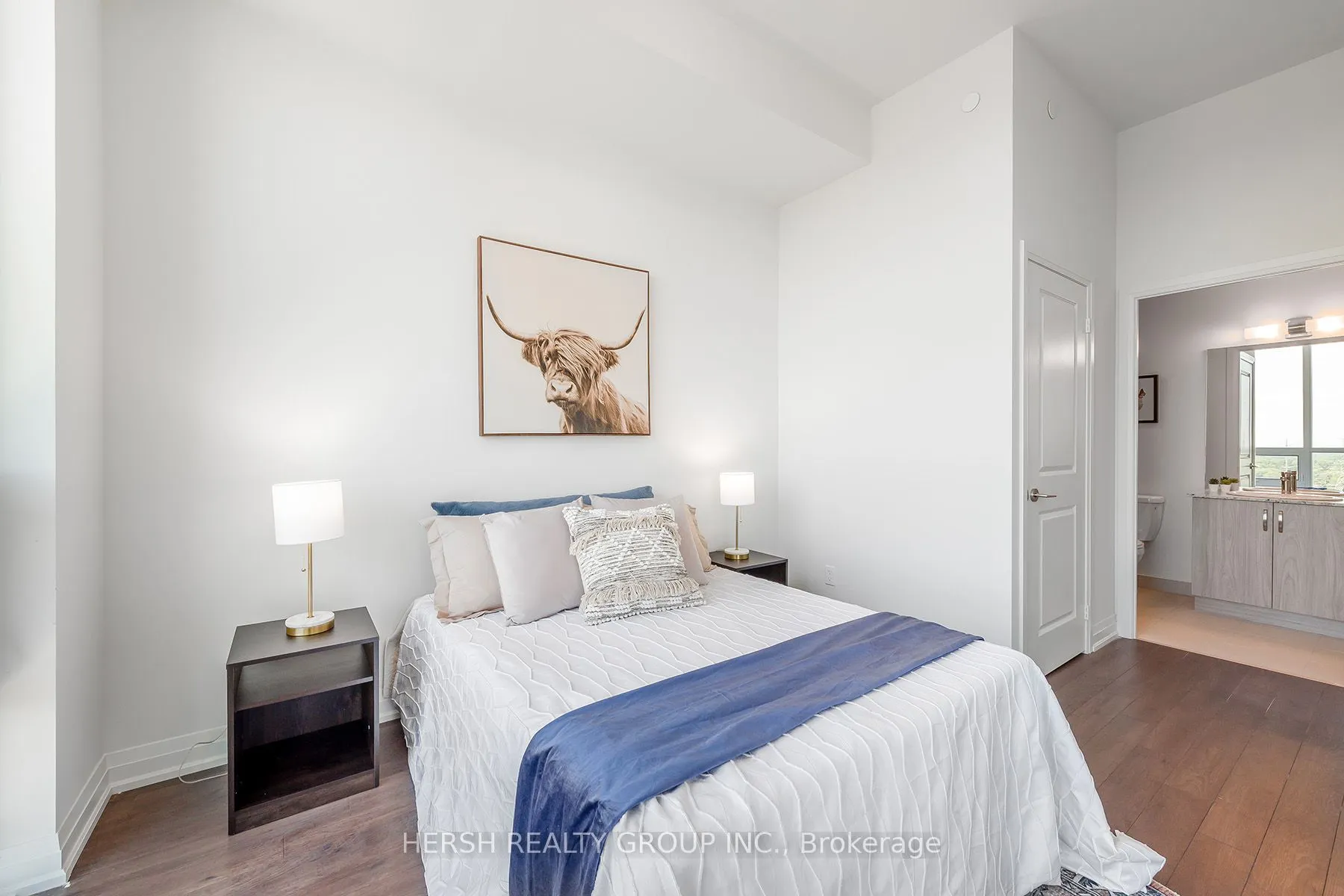 10 Meadowglen Place, #PH1
