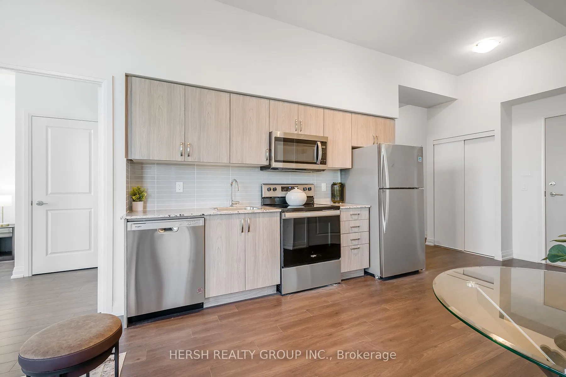 10 Meadowglen Place, #PH1