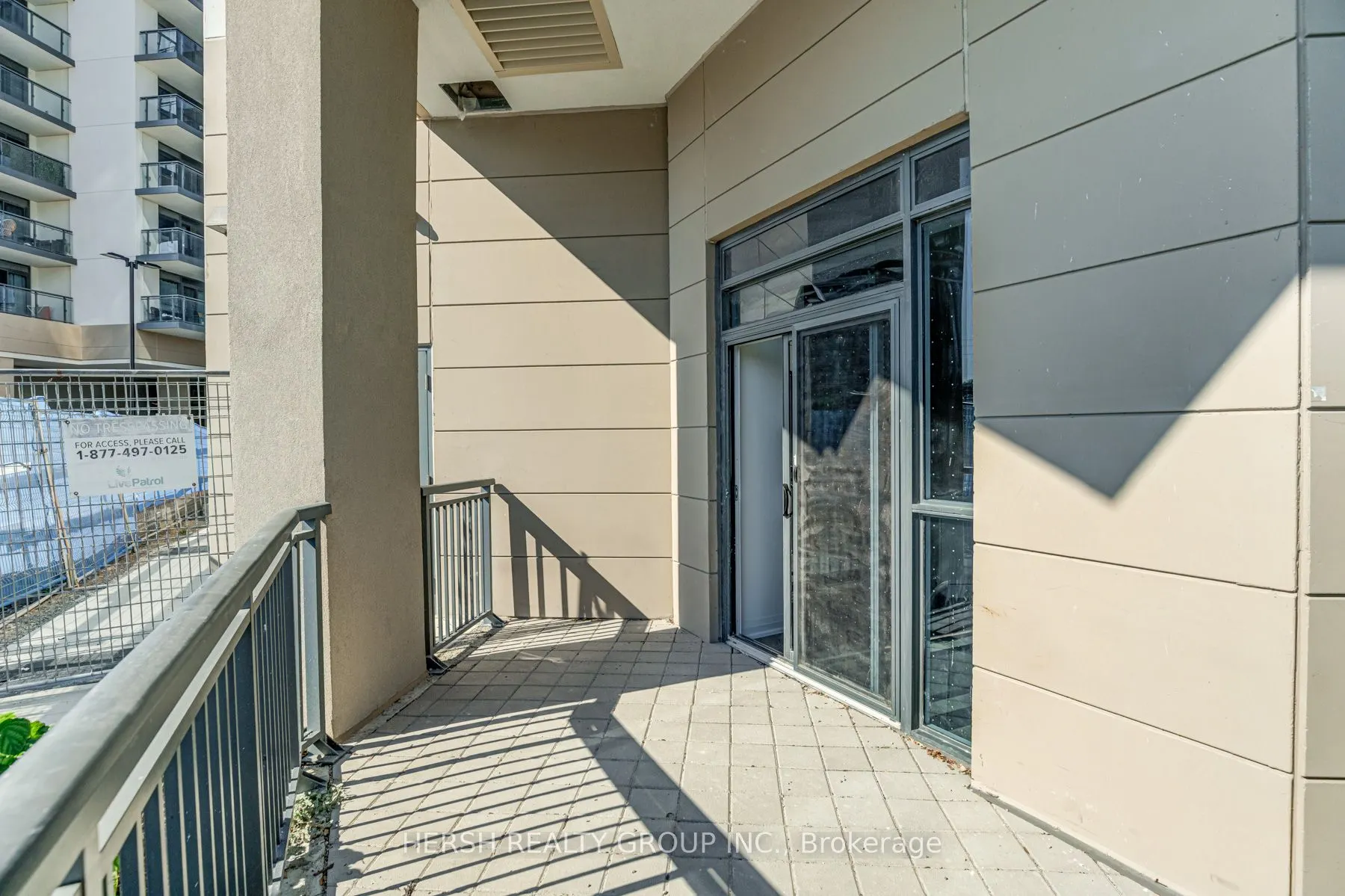 10 Meadowglen Place, #106