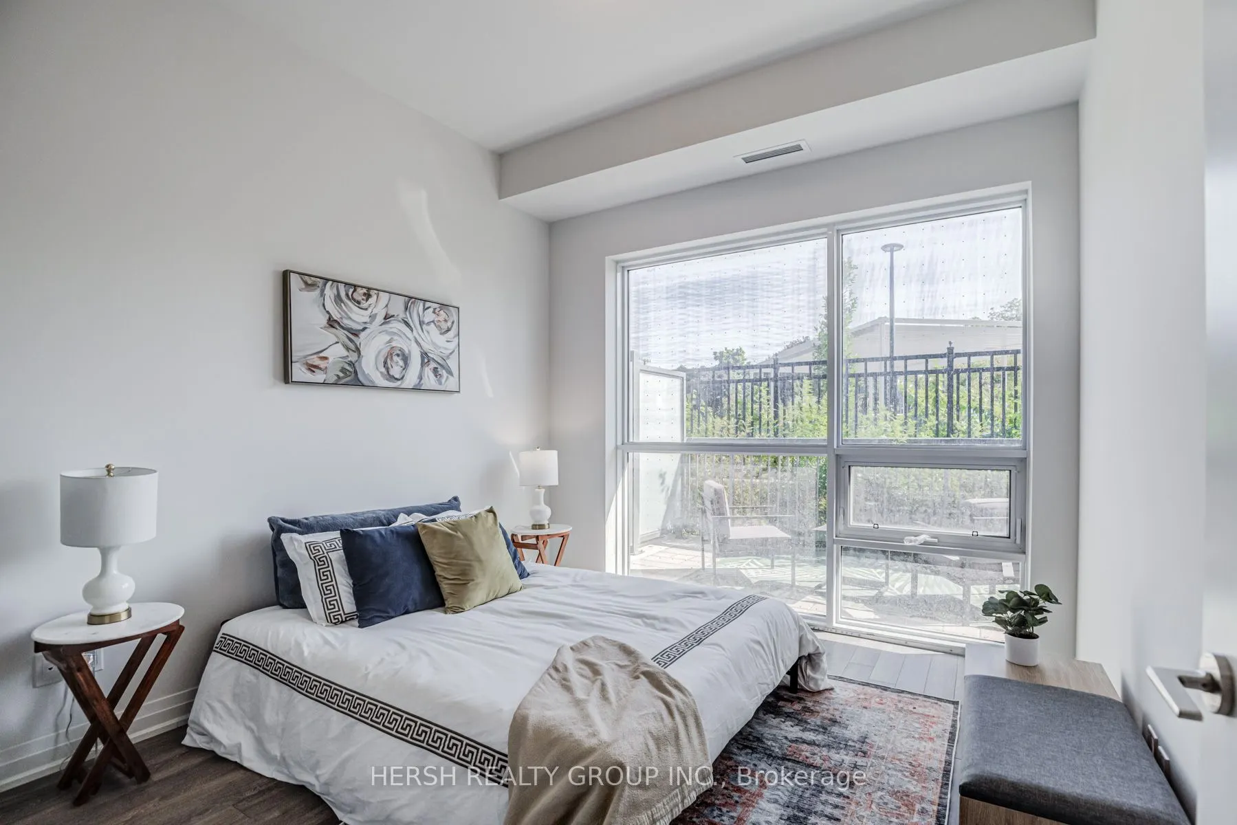 10 Meadowglen Place, #106