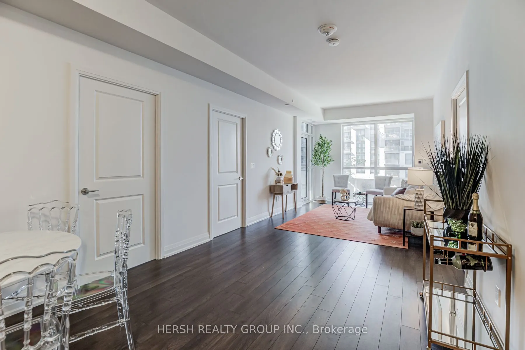10 Meadowglen Place, #601