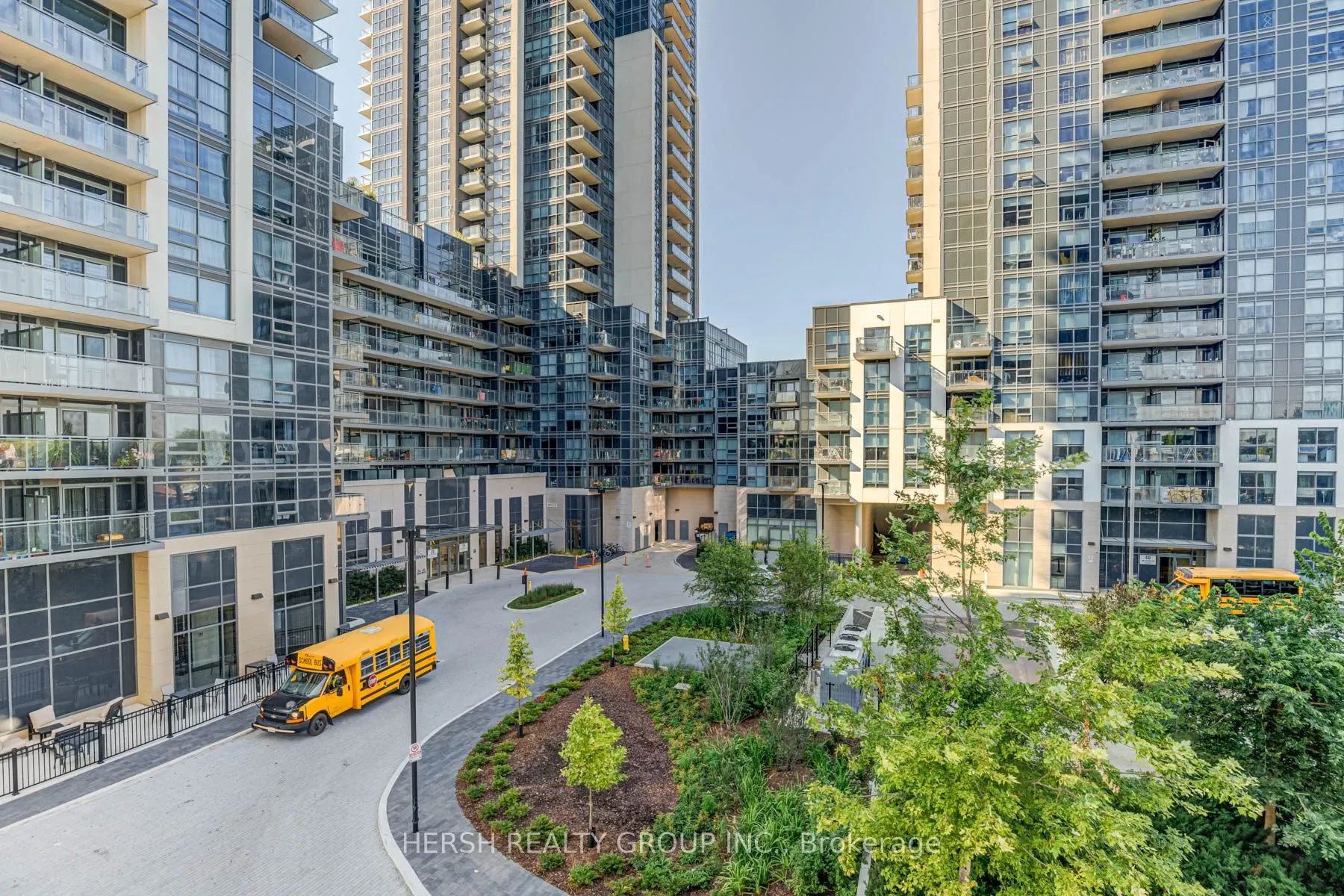 10 Meadowglen Place, #601